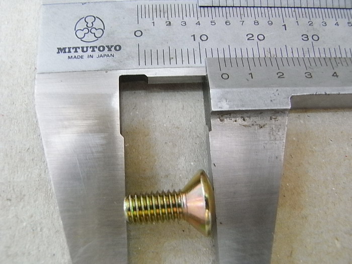 Винт потайной 5х12 SYM