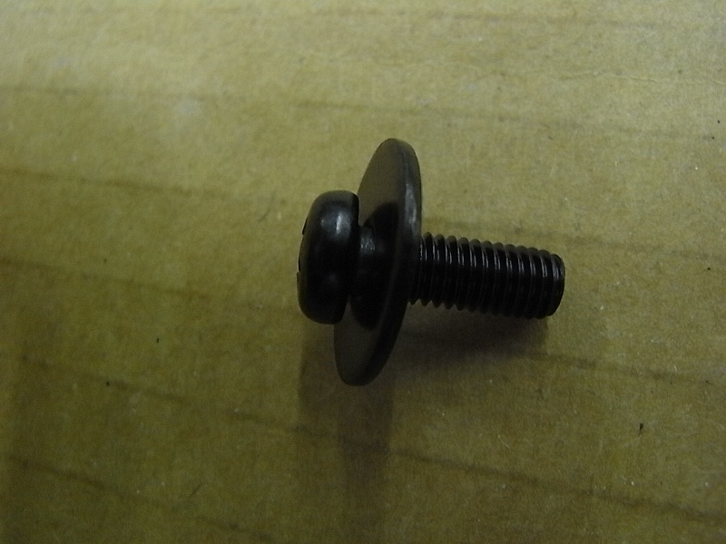 Винт с шайбой 5х14 SYM