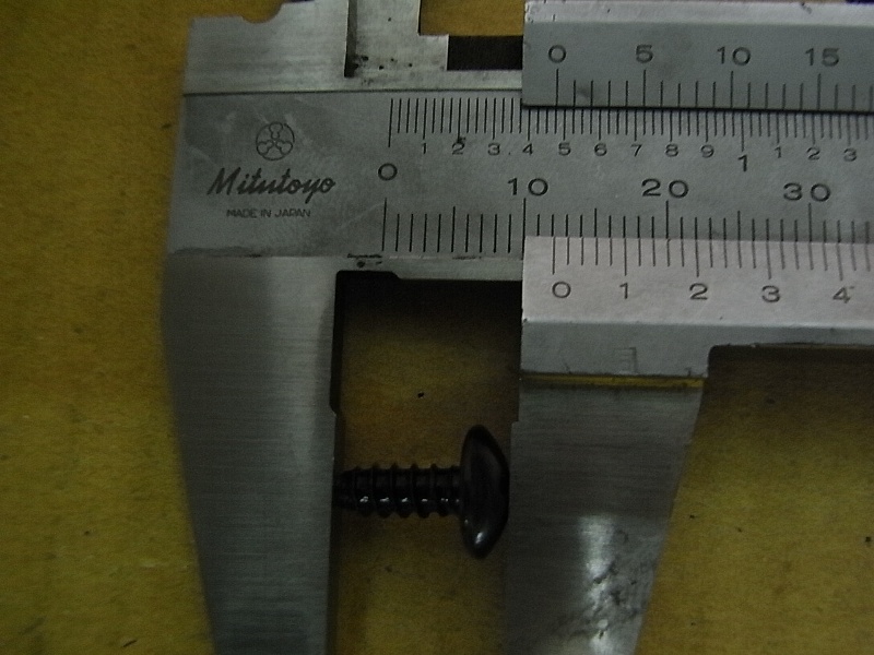 Винт самонарезающий SYM