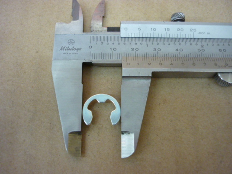 Стопорное кольцо SYM