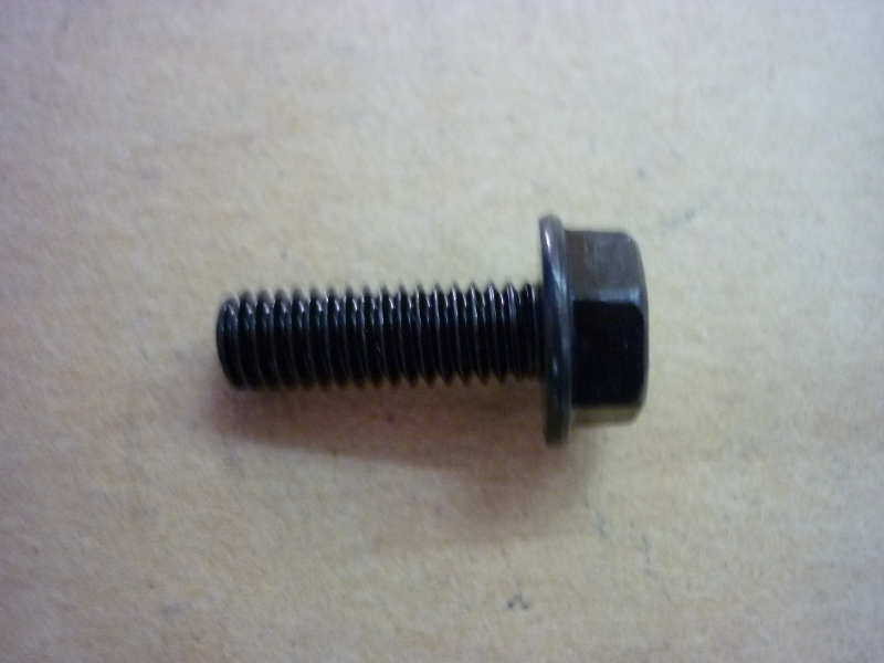 Винт с фланцем M6x18 SYM