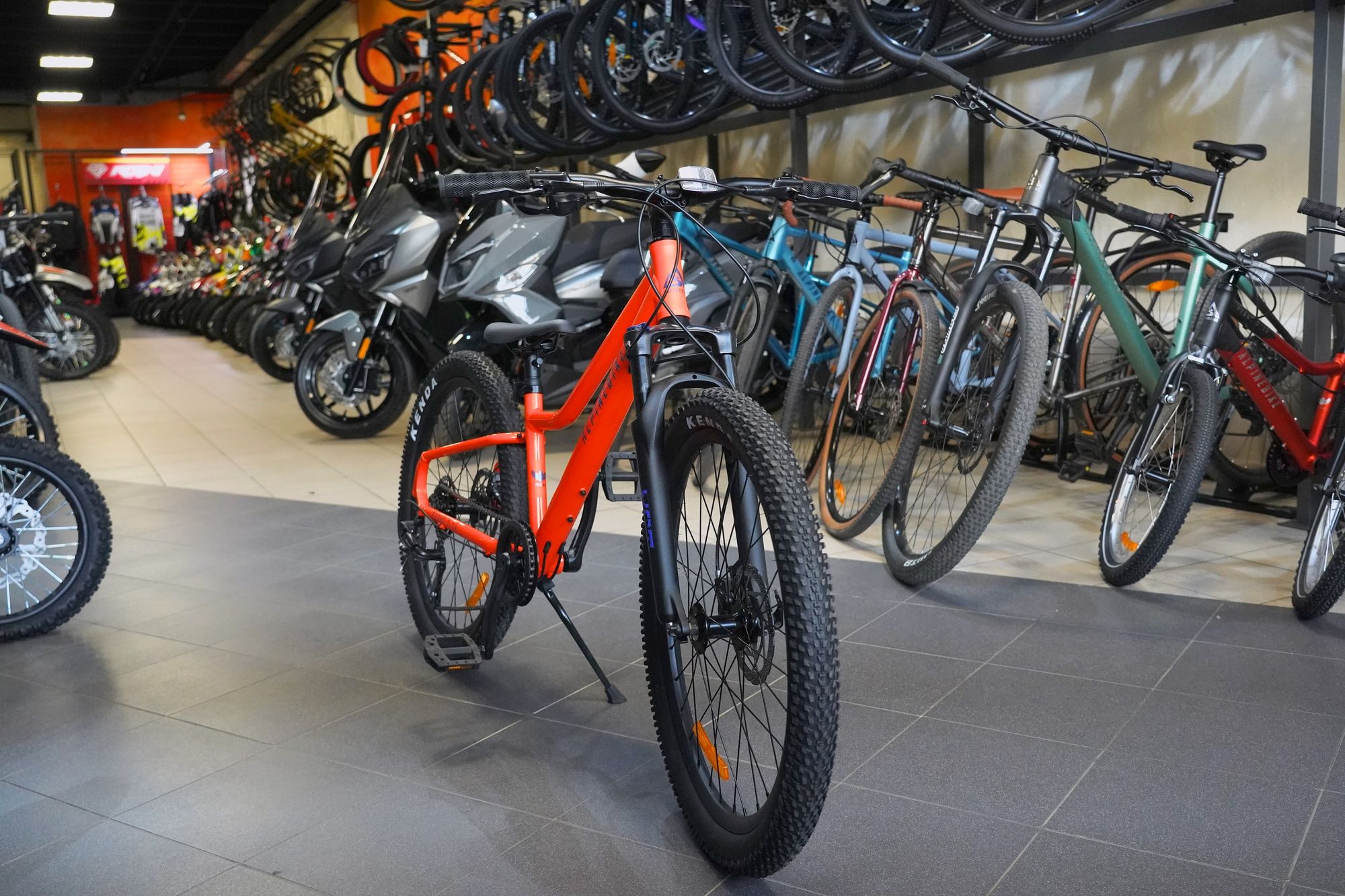 Велосипед подростковый Alpinebike Pegas 7-24 рассветный оранжевый