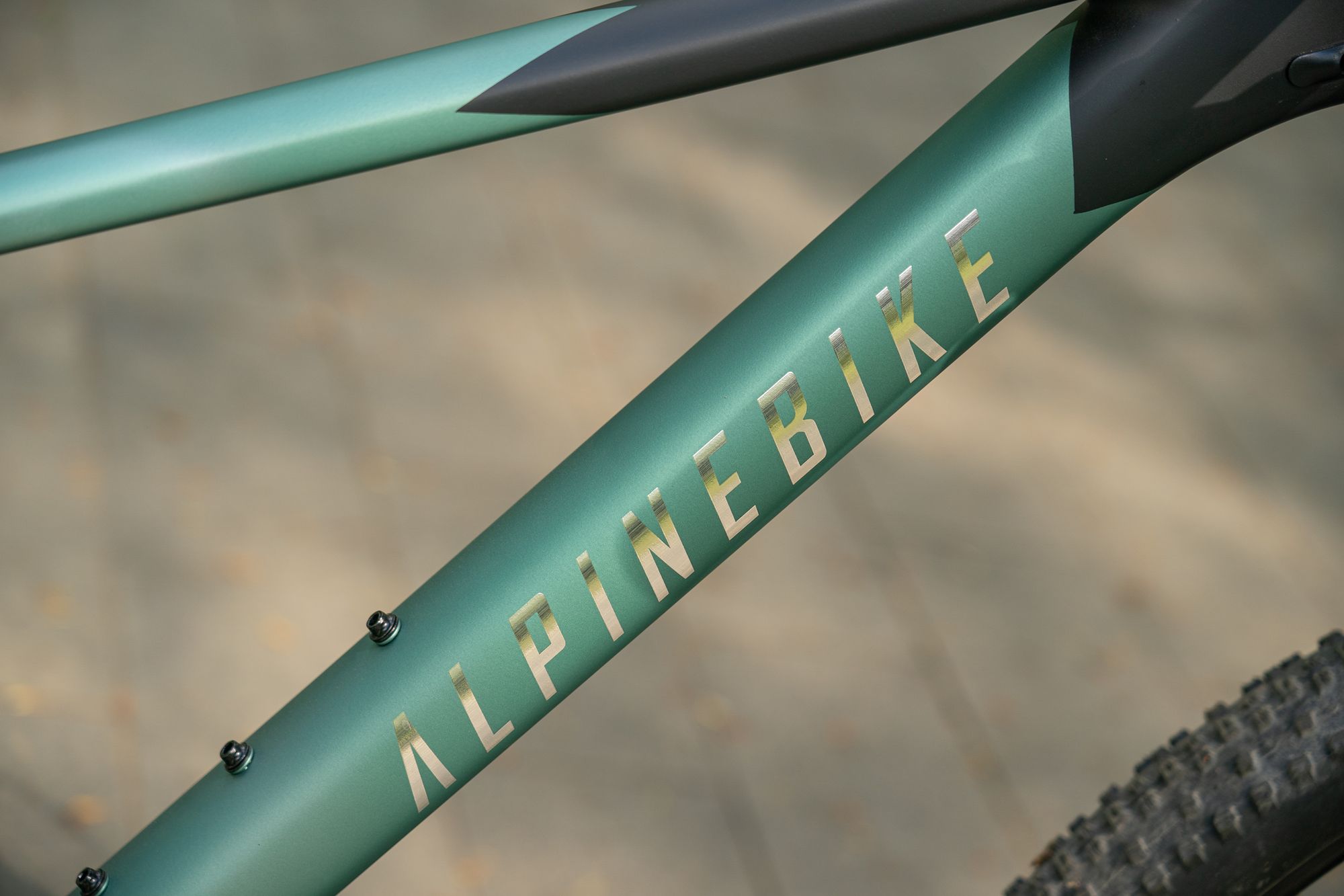 Велосипед горный Alpinebike Prime 10 туманный зеленый