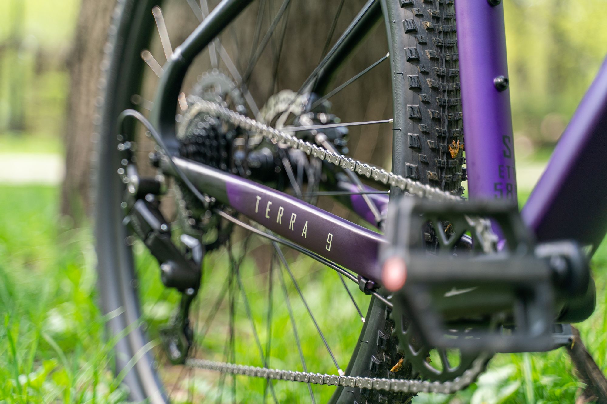 Велосипед горный Alpinebike Terra 9 фиолетовый космос