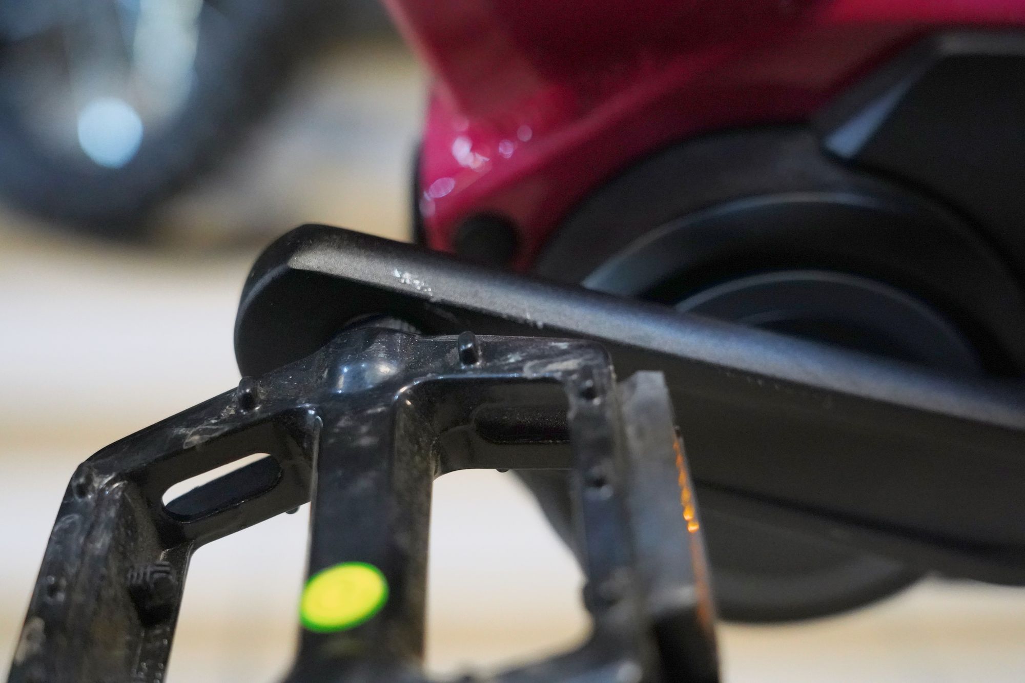 Велосипед электрогибрид Alpinebike Finsteraarhorn МТБ размер M цвет Коралловый