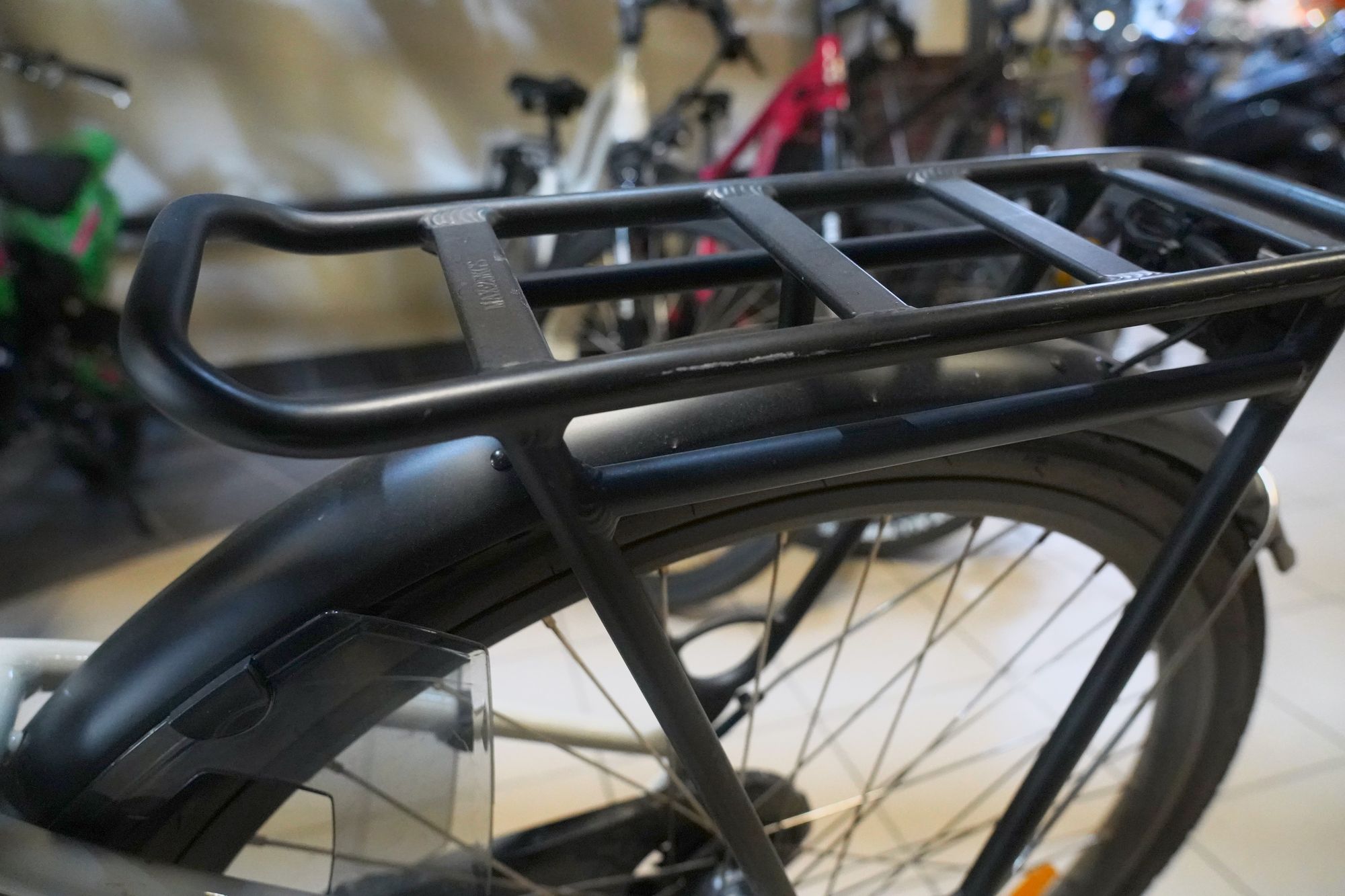 Велосипед электрогибрид Alpinebike Todi  CITY размер M цвет Топленое молоко
