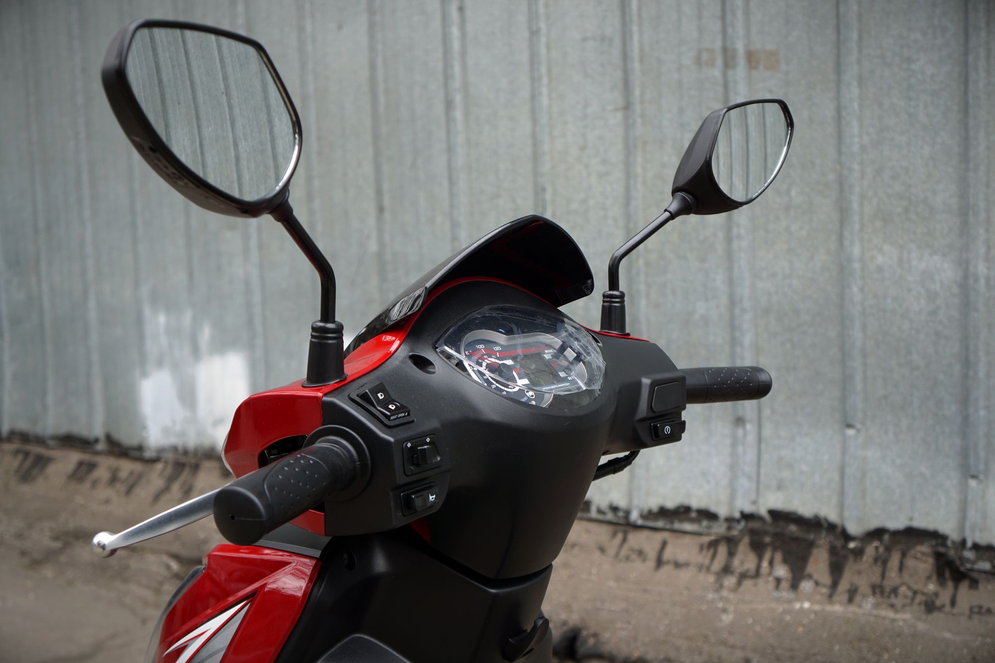 Скутер SYM Symphony SR 125  Красный