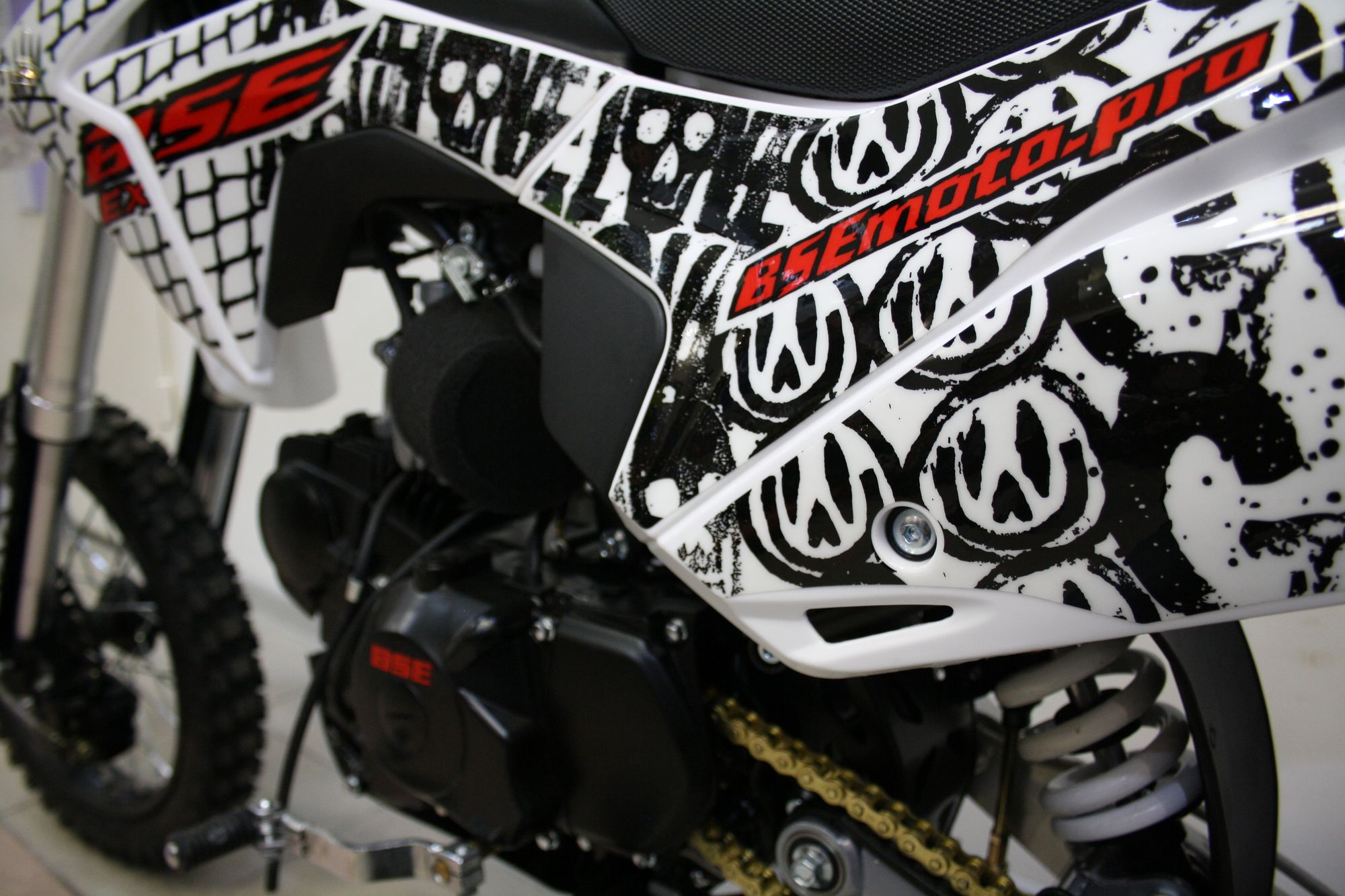Питбайк BSE EX 125e 14/12 Max13 White Red 2
