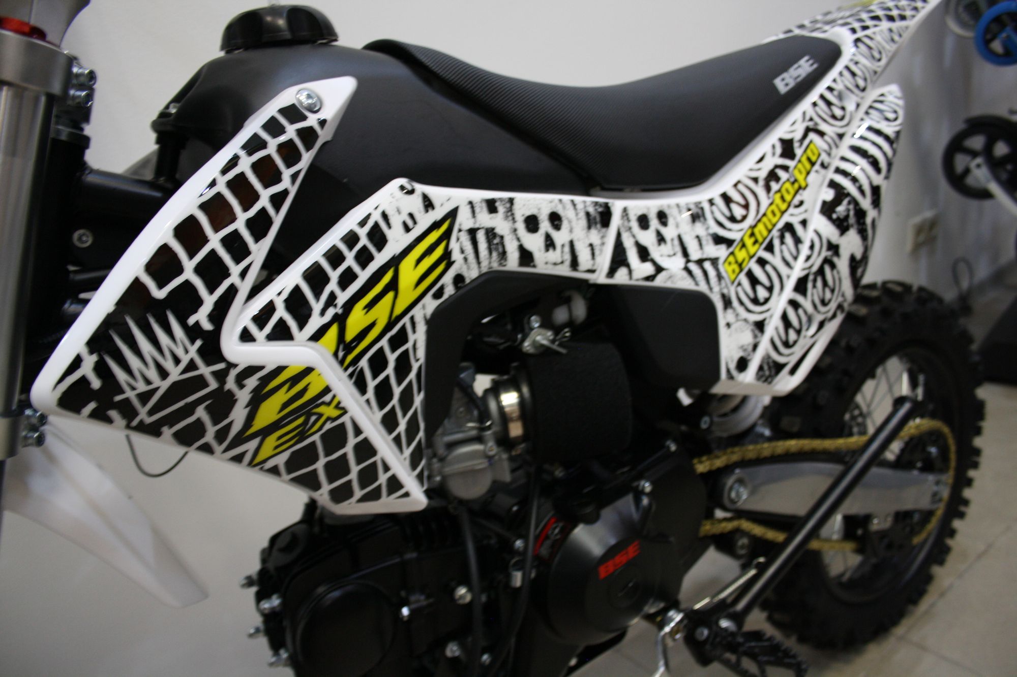 Питбайк BSE EX 125e 14/12 Max13 White Yellow 2