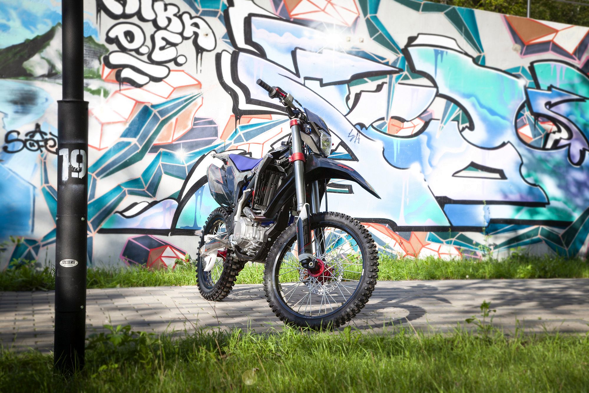 Эндуро / кроссовый мотоцикл BSE M2 Force Black (2)