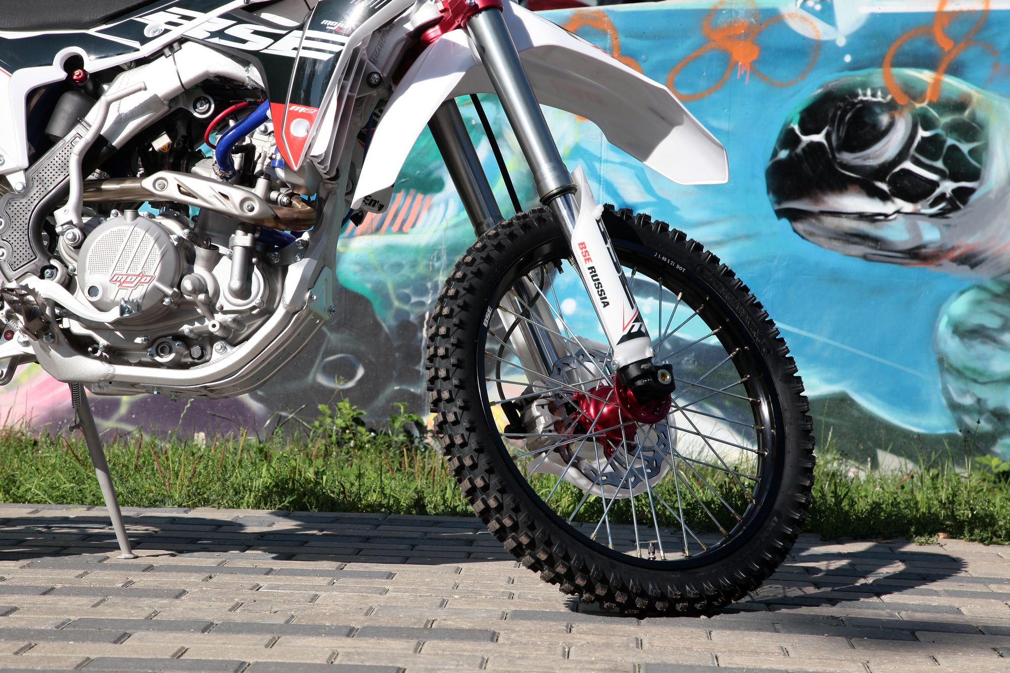 Эндуро / кроссовый мотоцикл BSE M2 Force White (2)