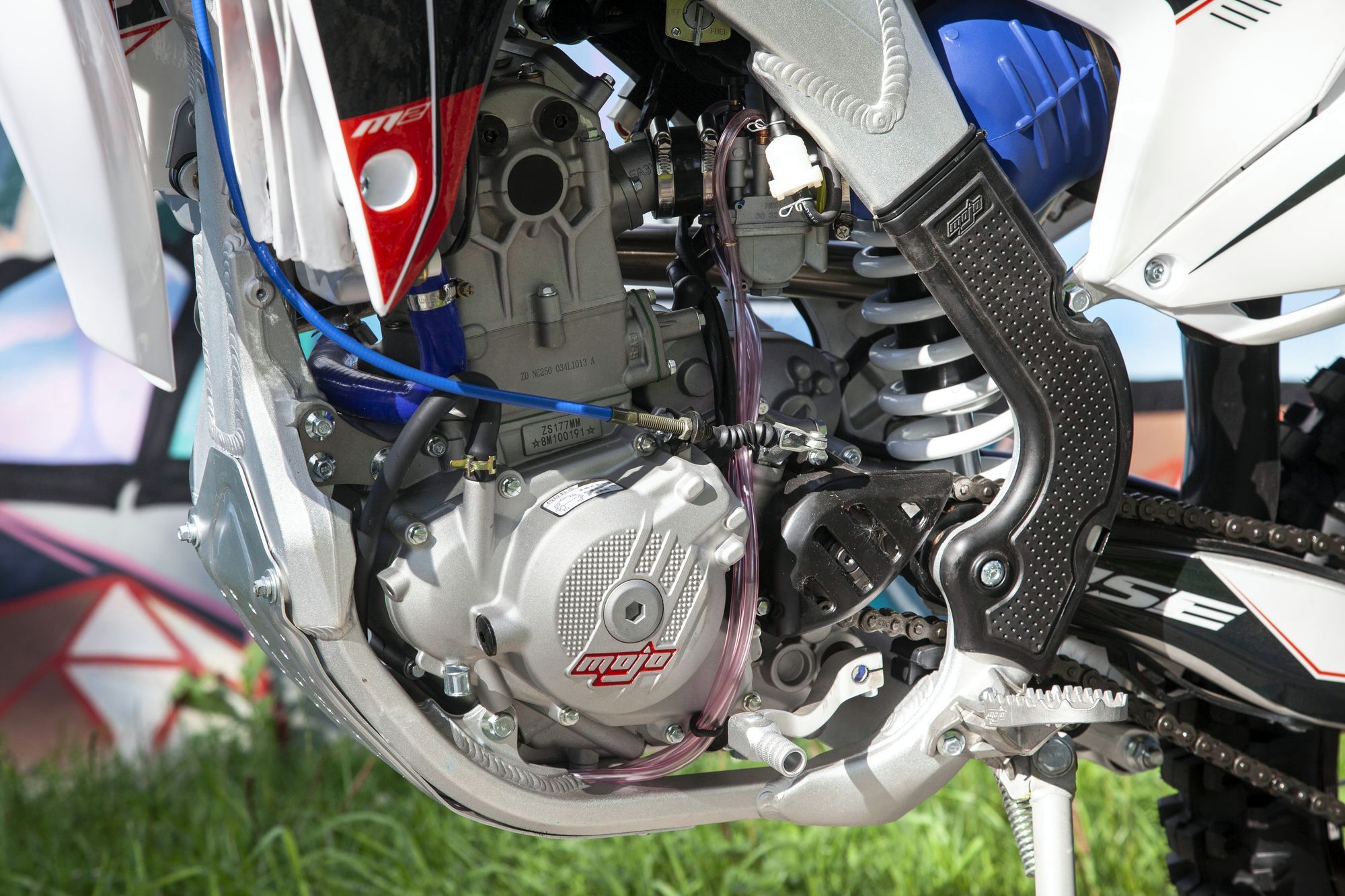 Эндуро / кроссовый мотоцикл BSE M2 Force White (2)