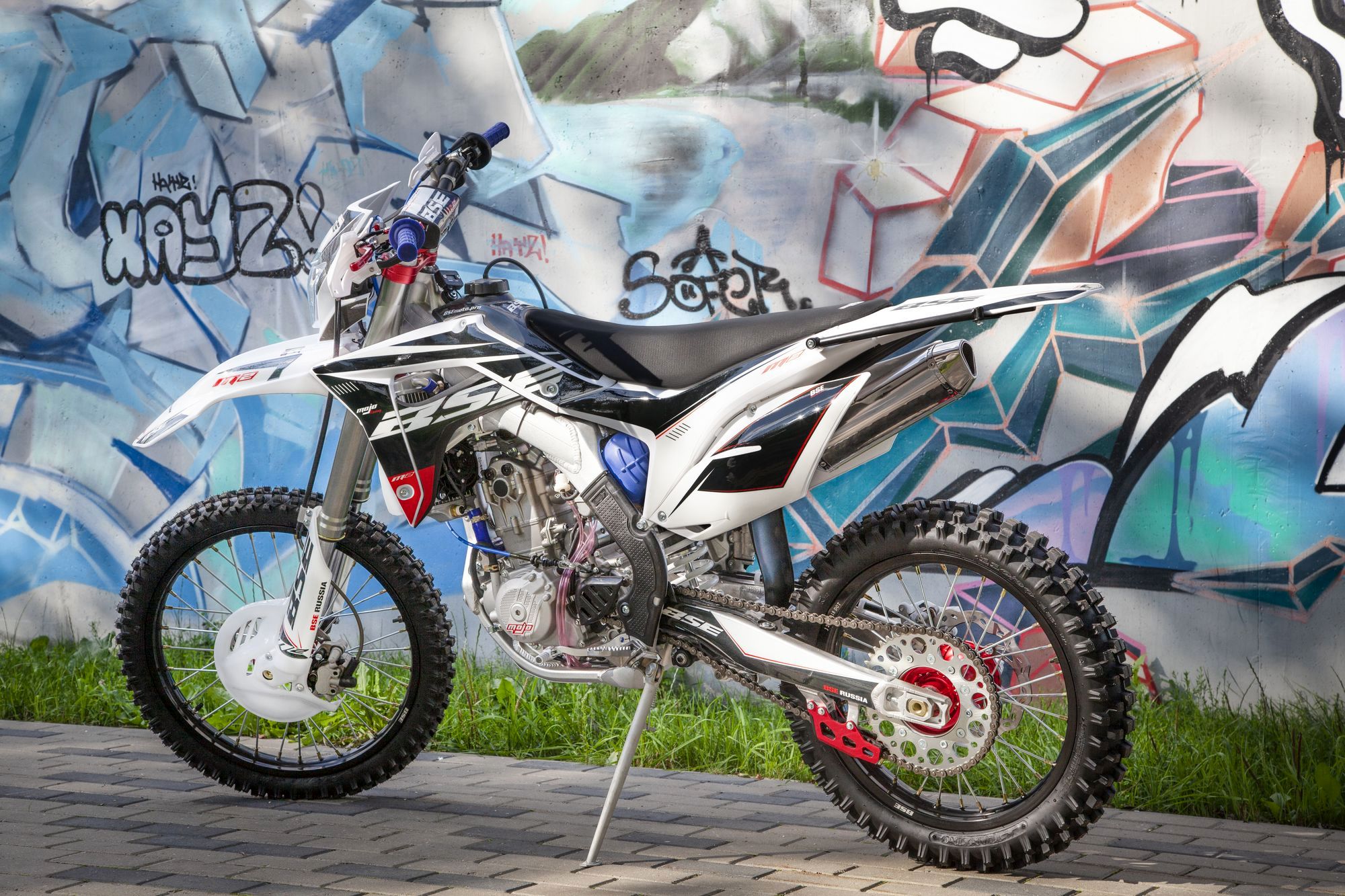 Эндуро / кроссовый мотоцикл BSE M2 Force White (2)