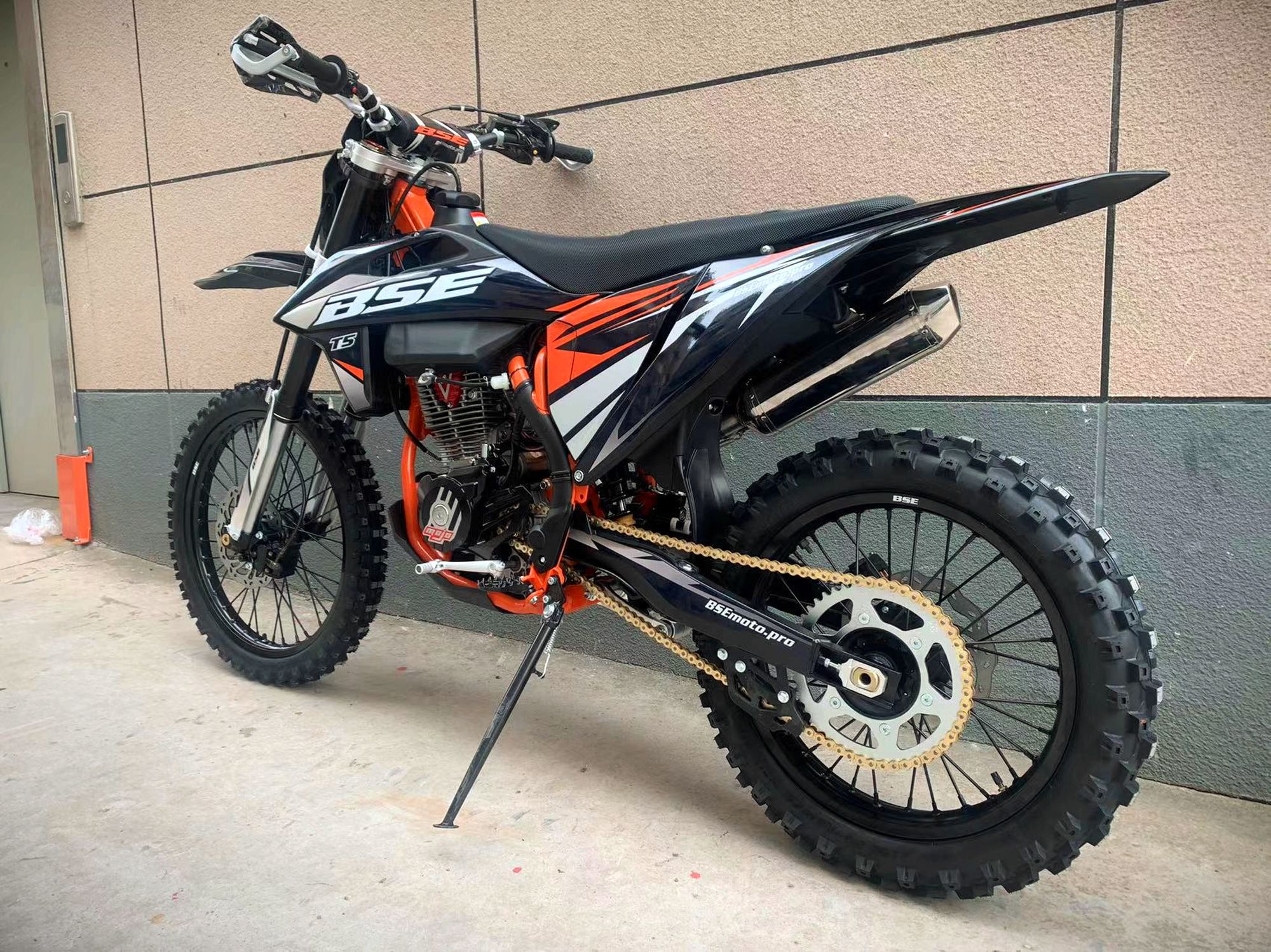 Эндуро / кроссовый мотоцикл BSE T5 Factory Grey (015)