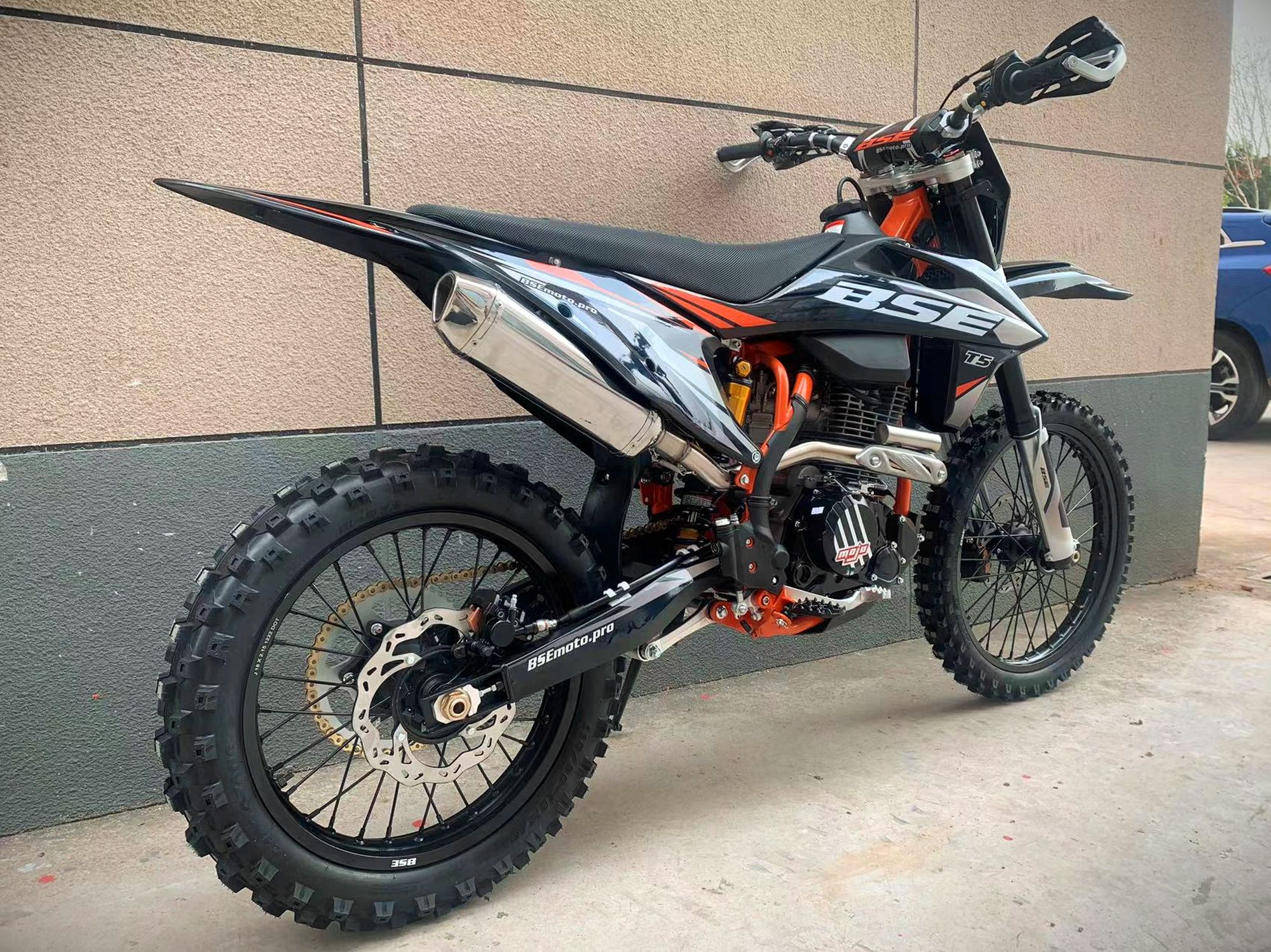 Эндуро / кроссовый мотоцикл BSE T5 Factory Grey (015)