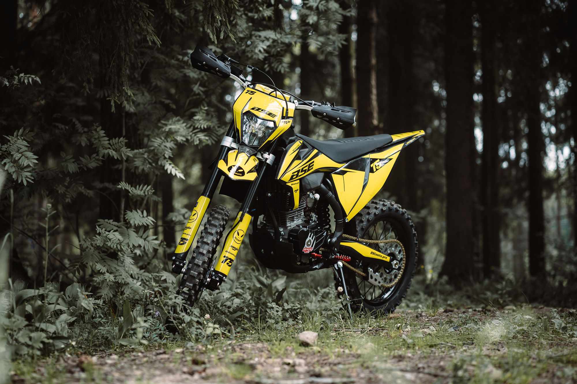 Эндуро / кроссовый мотоцикл BSE T5 Yellow Twister (015)