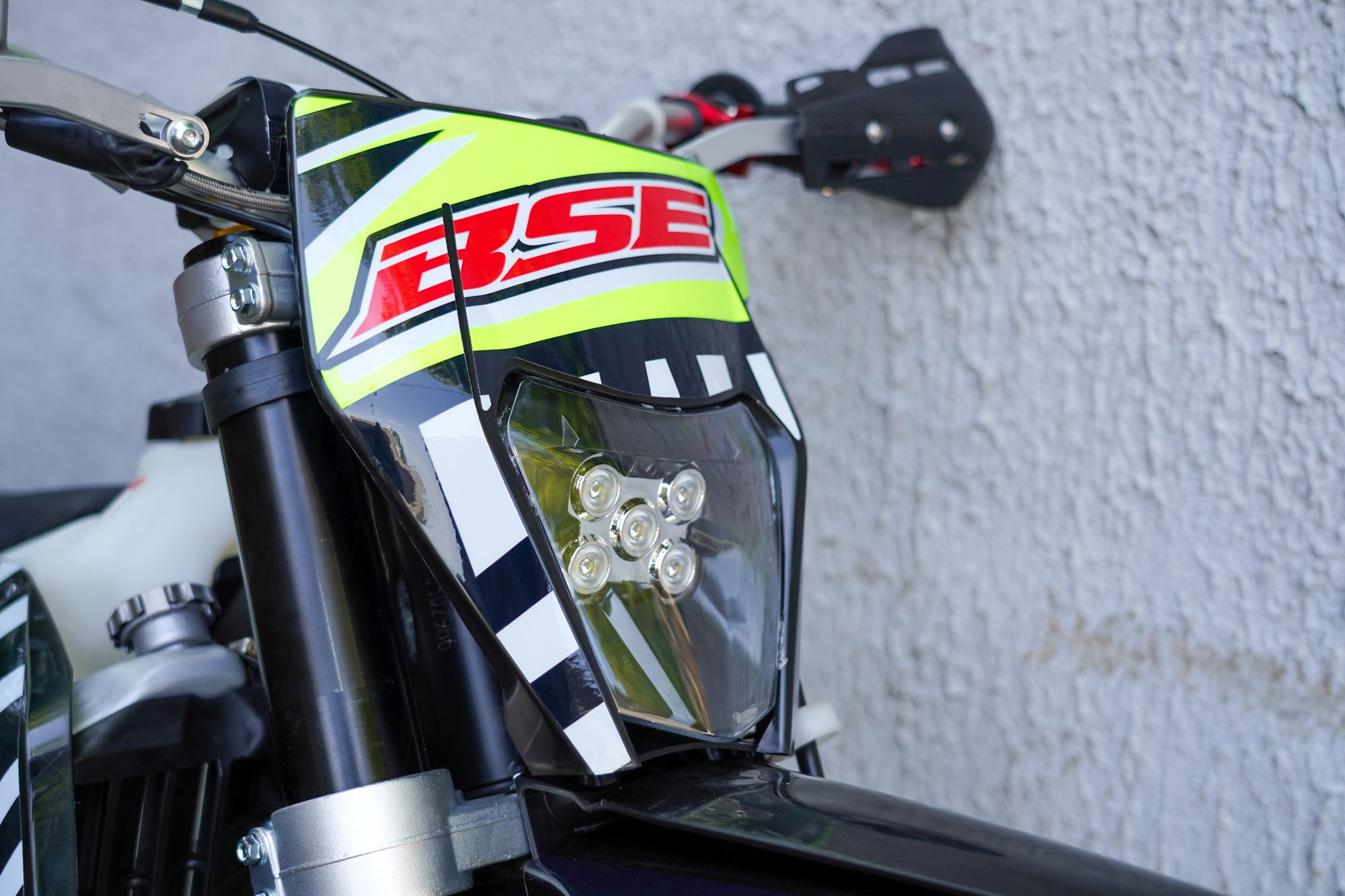 Эндуро / кроссовый мотоцикл BSE T8 Green Twister (015)