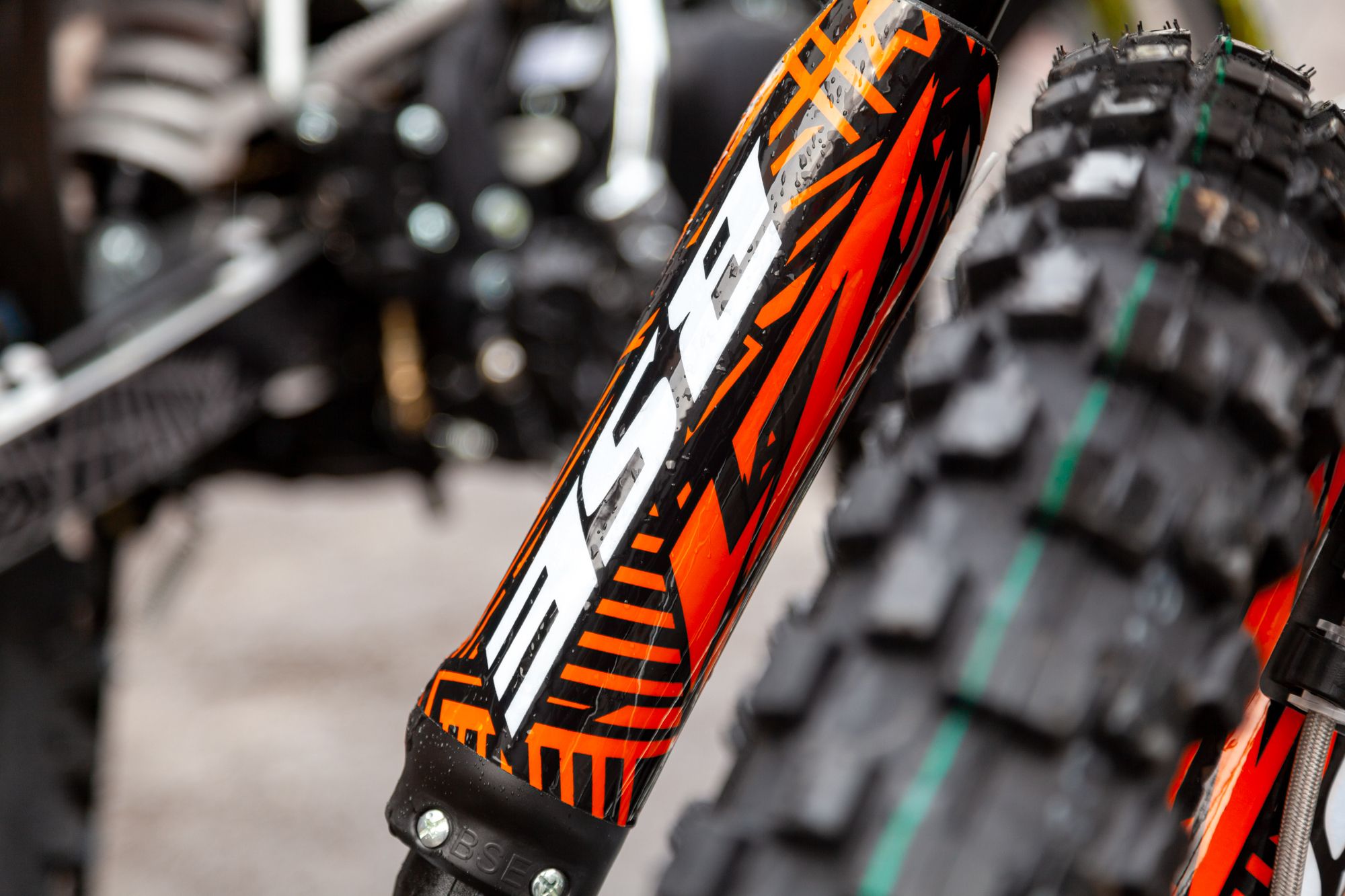 Кроссовый мотоцикл BSE Z1 150e 19/16 Zebra Orange 1