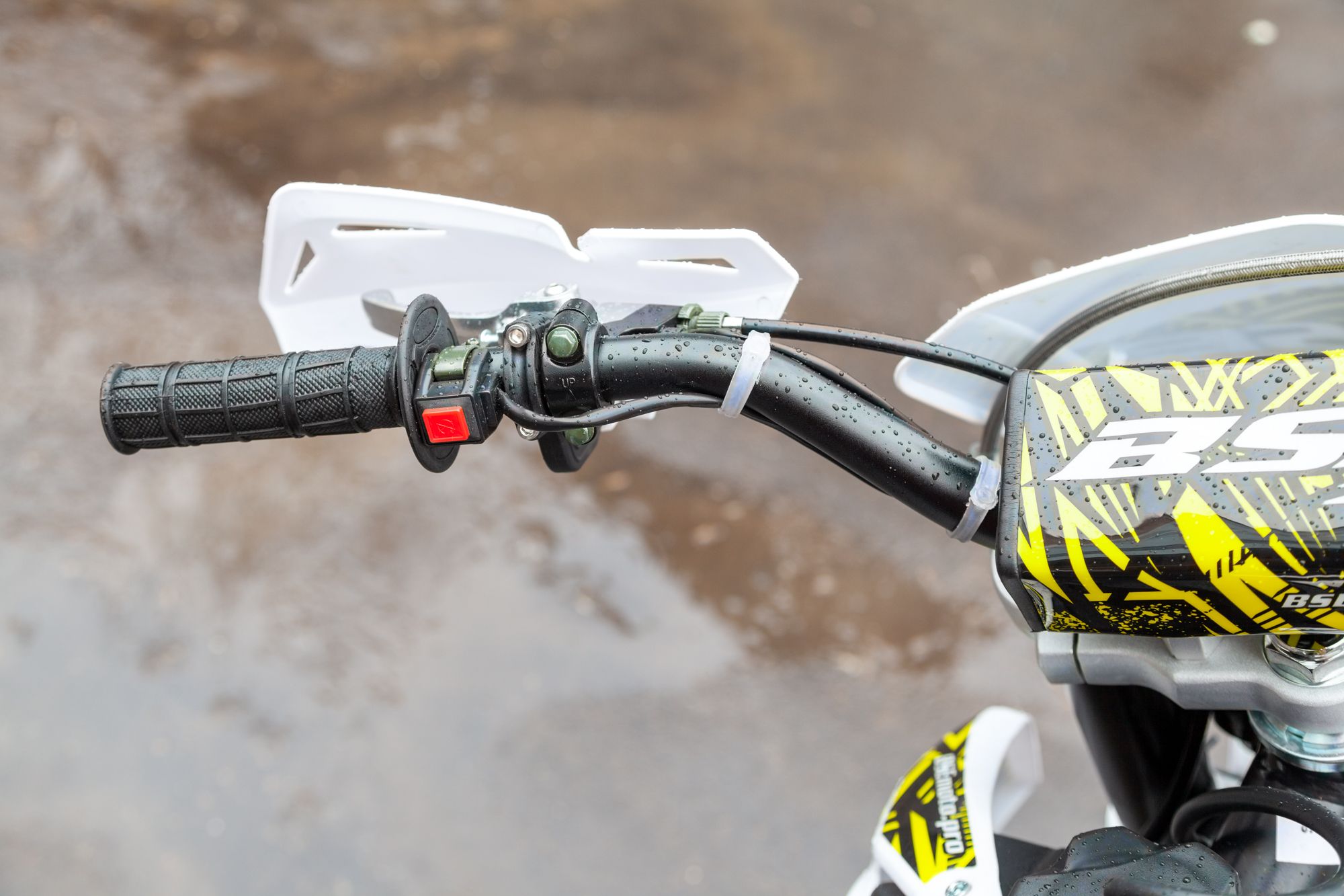 Кроссовый мотоцикл BSE Z1 150e 19/16 Zebra Yellow 1