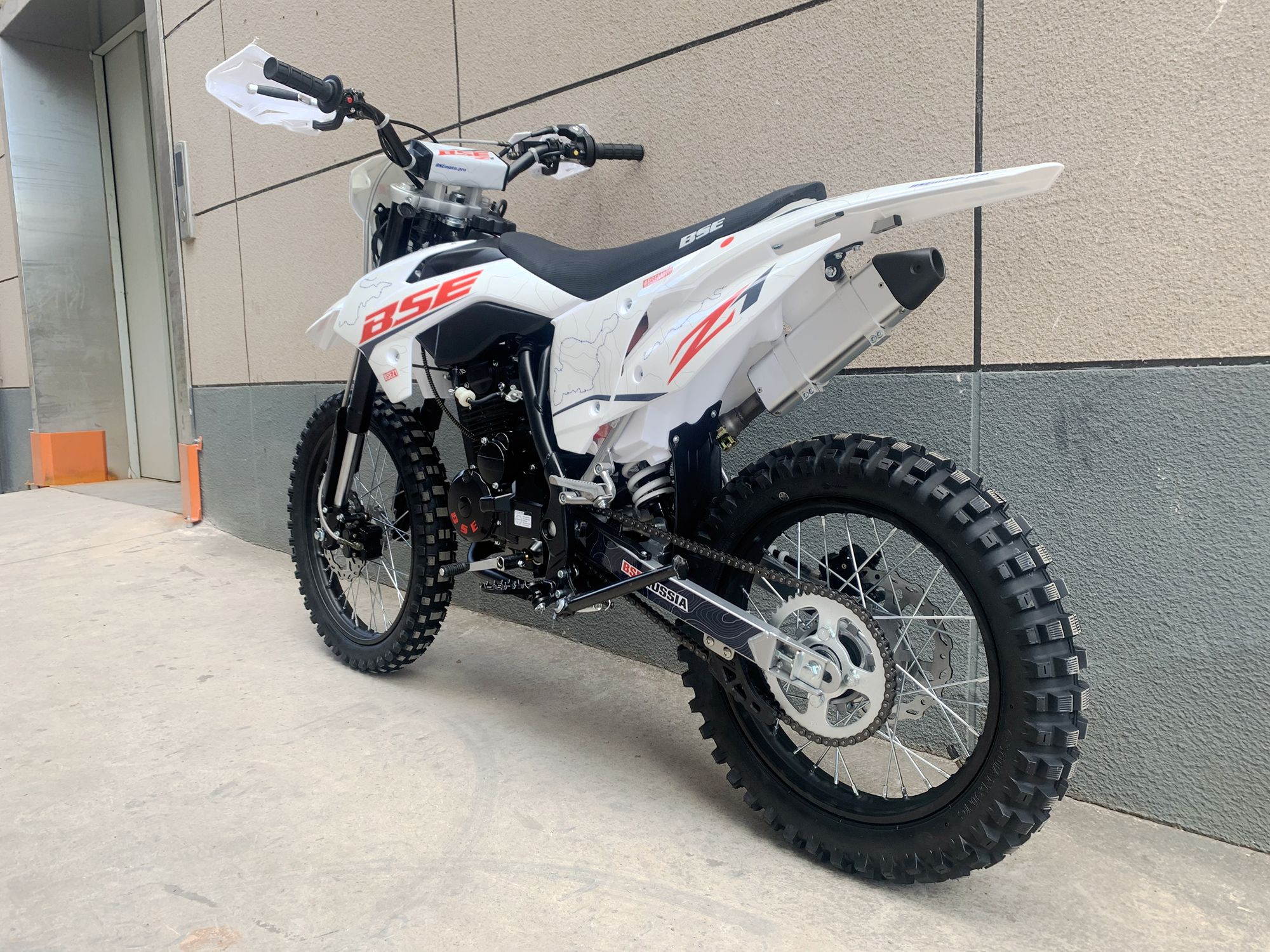 Эндуро / кроссовый мотоцикл BSE Z1 Atlas White (025)