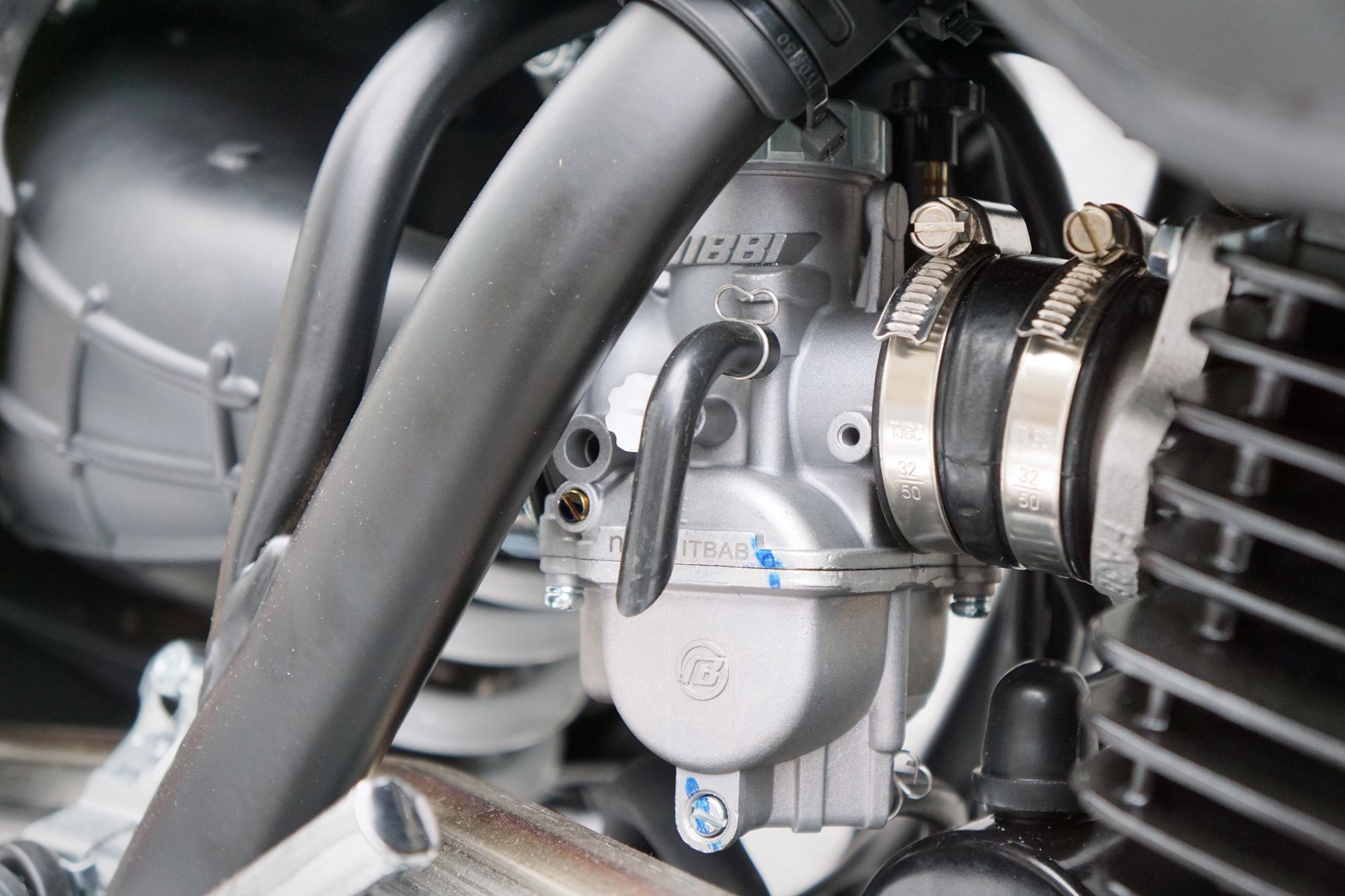 Эндуро / кроссовый мотоцикл BSE Z1 HotRod Red (025)