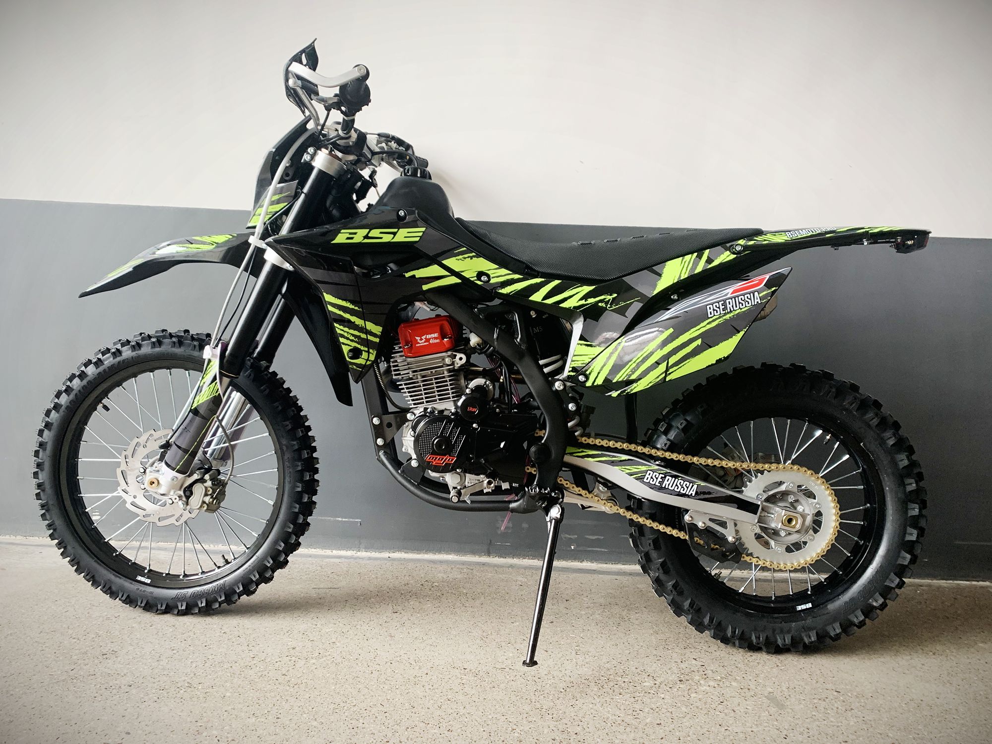 Эндуро / кроссовый мотоцикл BSE Z5 Neon Black (120)