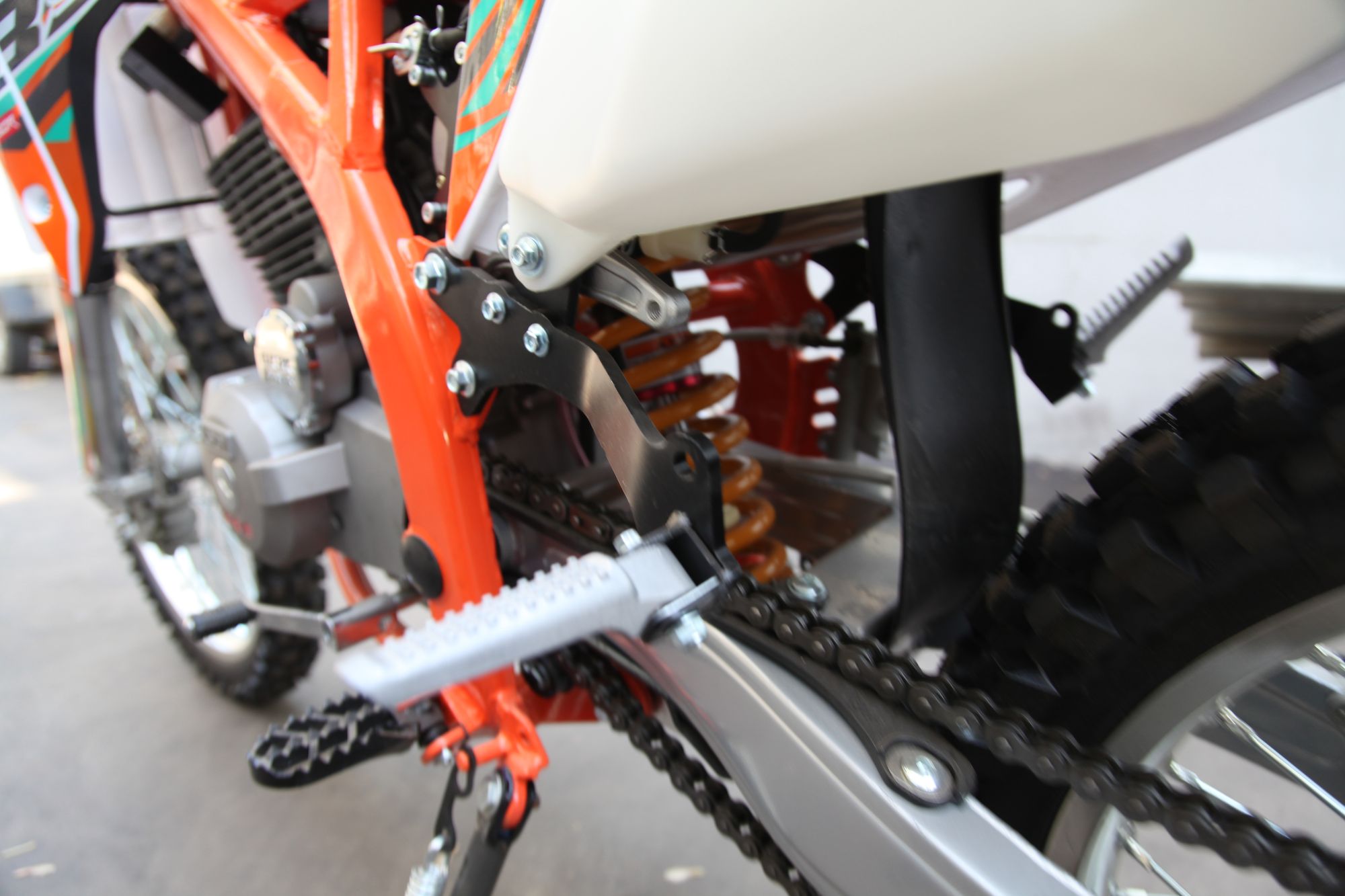 Кроссовый мотоцикл BSE Z6 250e 21/18 3