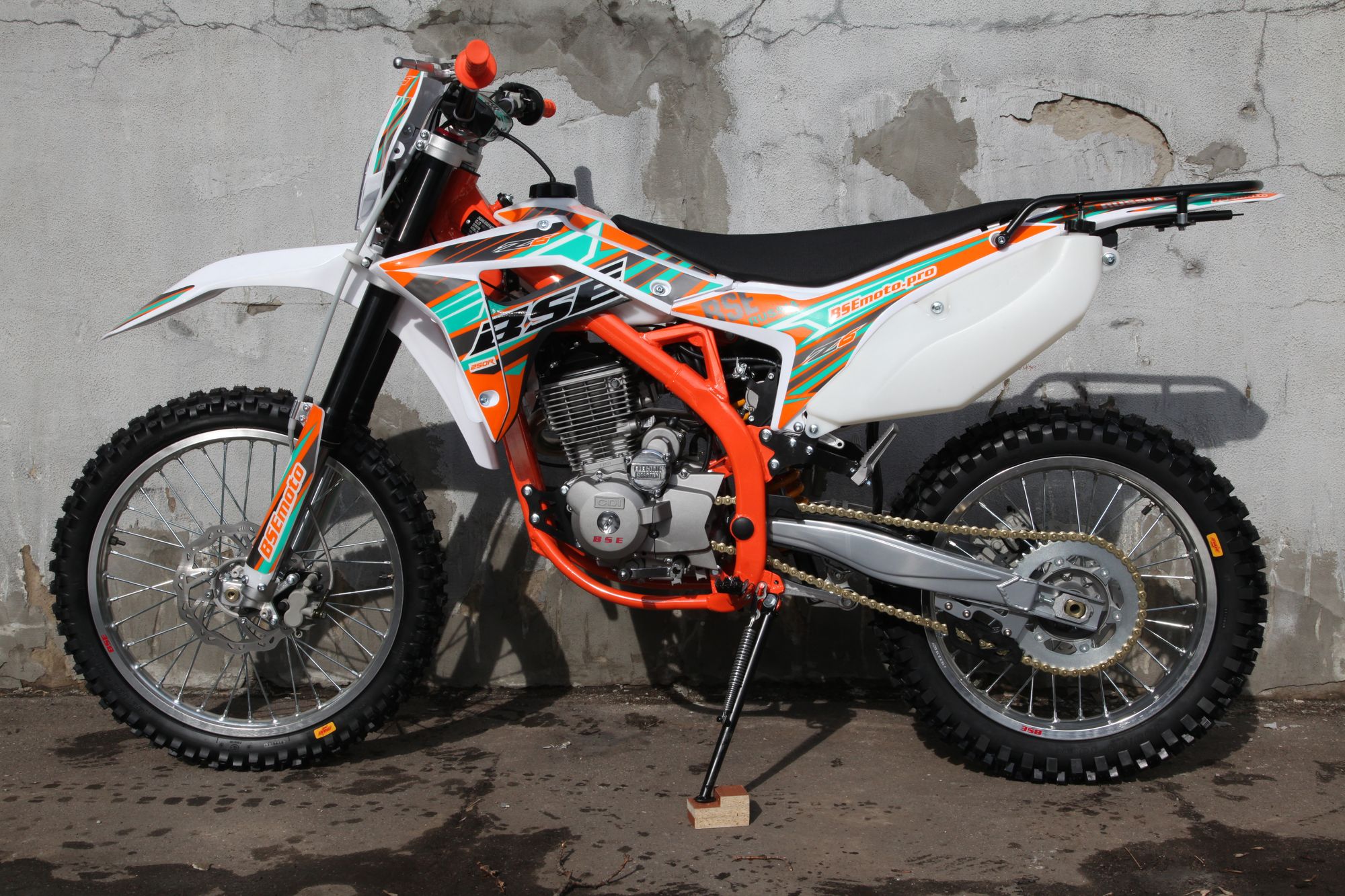 Кроссовый мотоцикл BSE Z6 250e 21/18 3