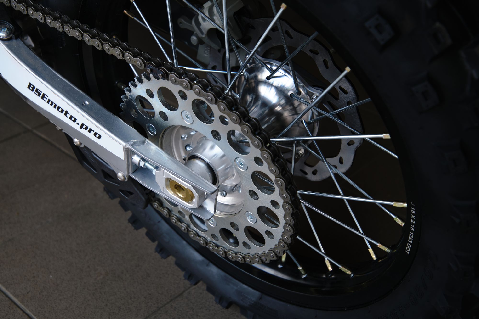 Мотоцикл BSE Z6 Y Factory Metallic (035)