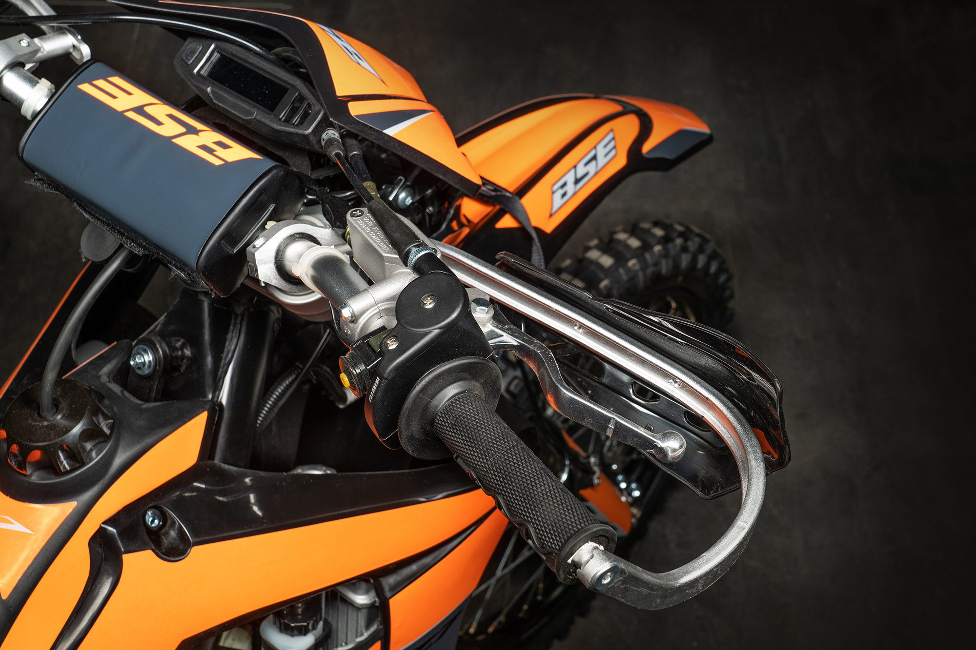 Эндуро / кроссовый мотоцикл BSE Z7 Orange Neon (ZS174MN-3)