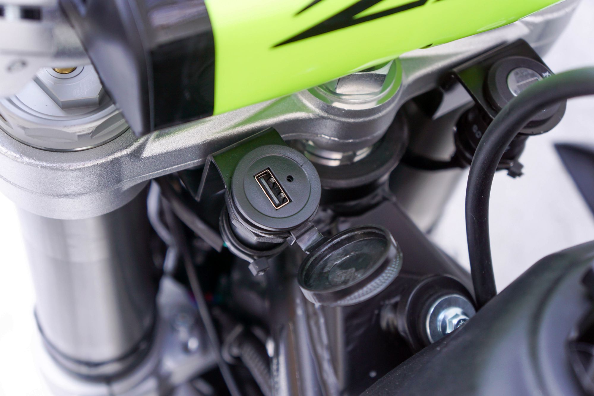 Эндуро / кроссовый мотоцикл BSE Z7 Green Blast (015)