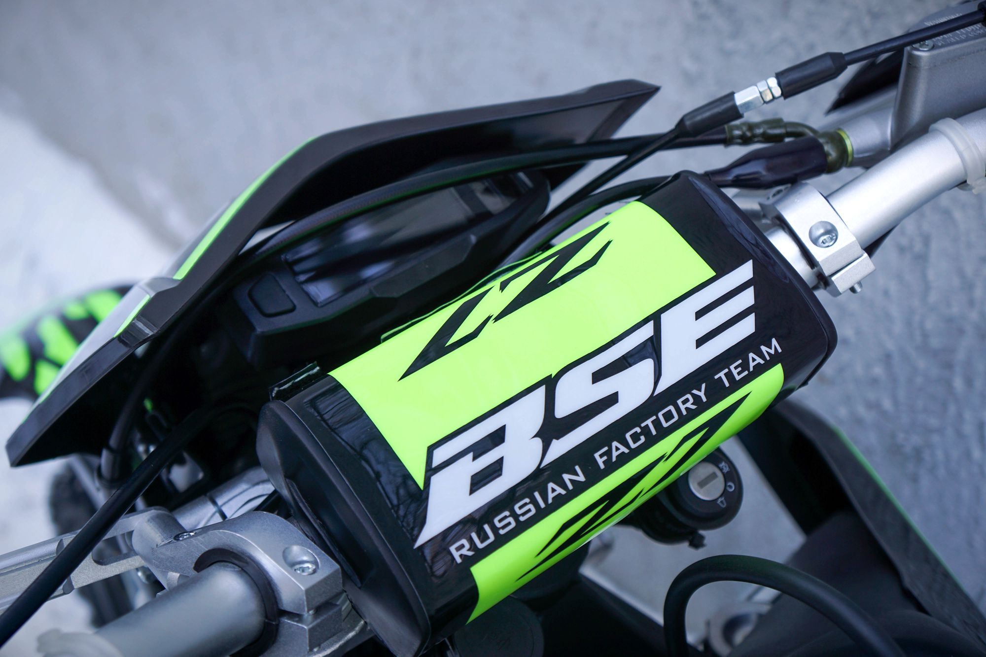 Эндуро / кроссовый мотоцикл BSE Z7 Green Blast (120)