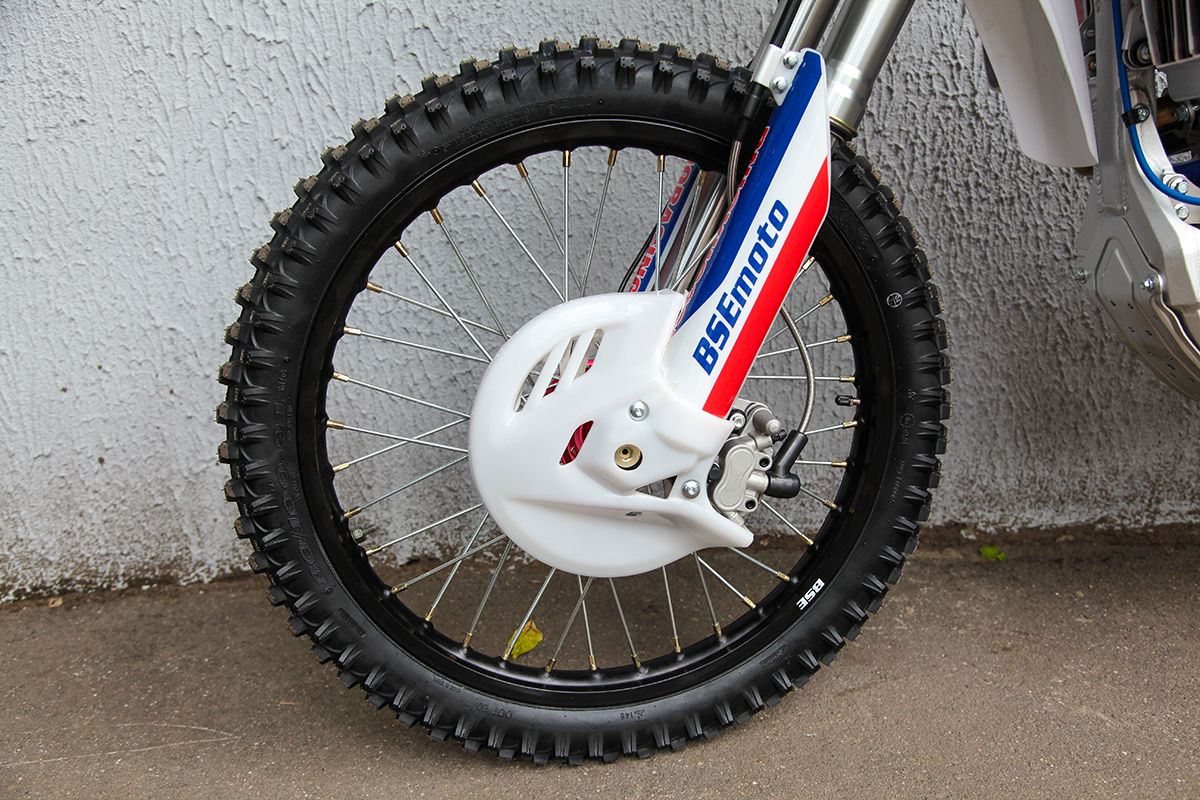 Мотоцикл BSE M2 Y