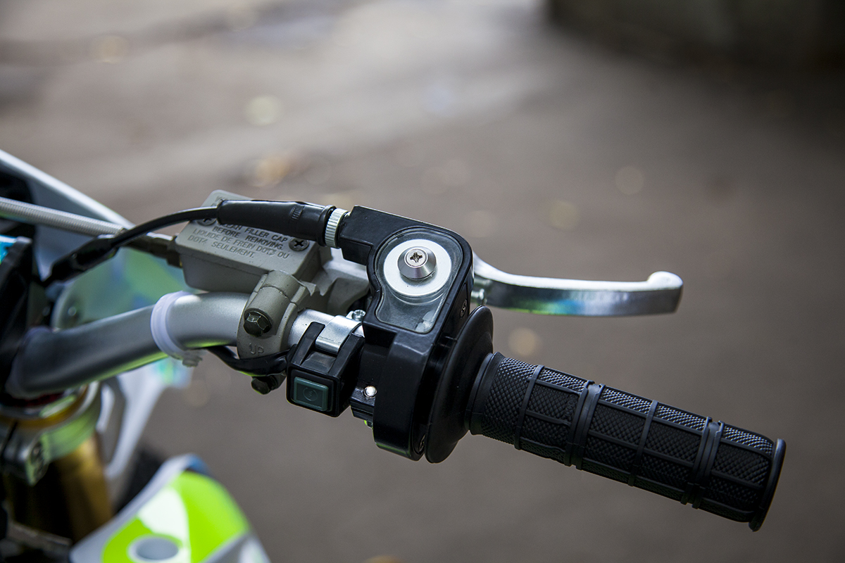 Кроссовый мотоцикл BSE J2 250e 19/16 Crazy lemon 3