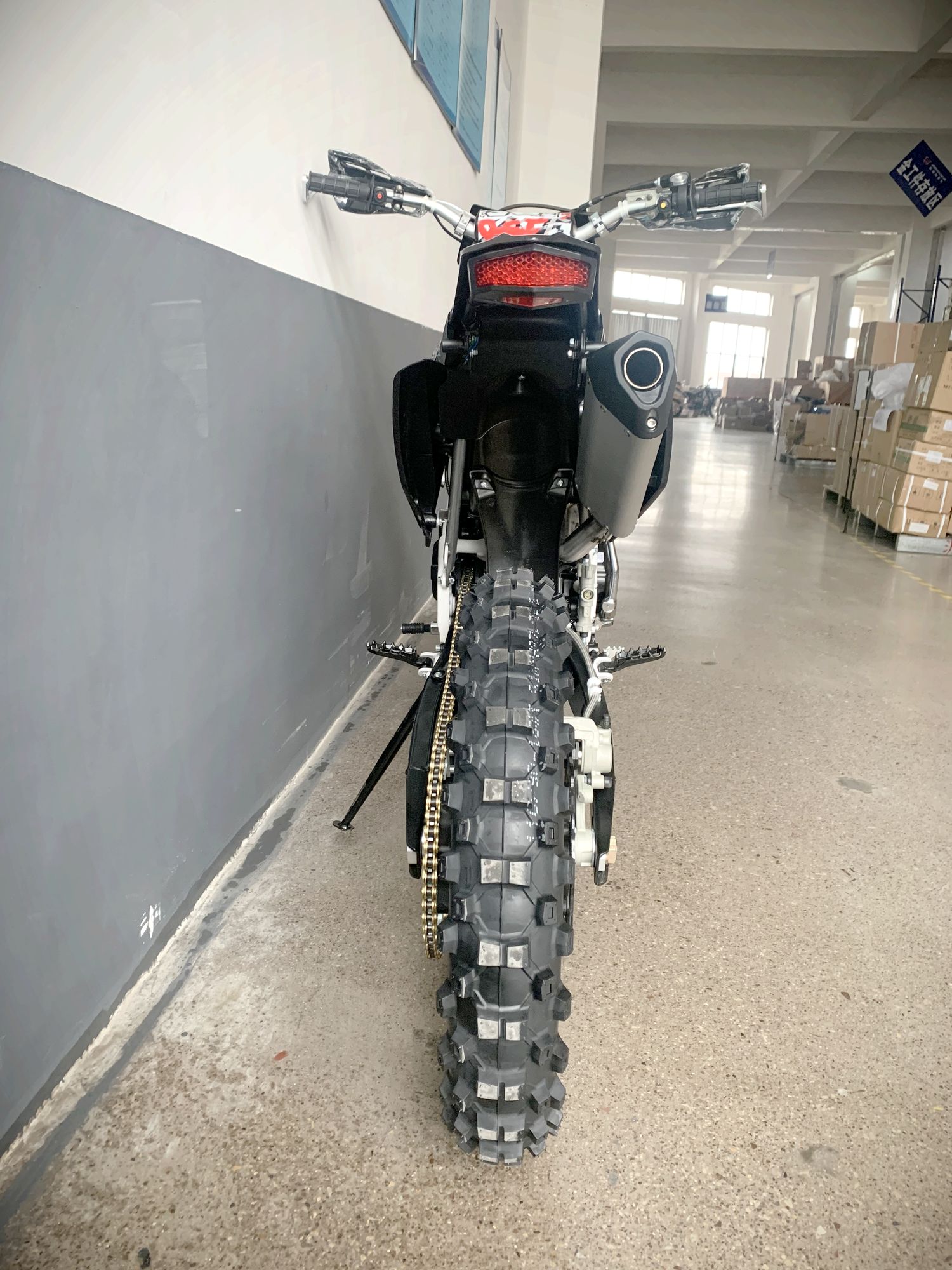 Эндуро / кроссовый мотоцикл BSE Z10L Graffiti White (030)