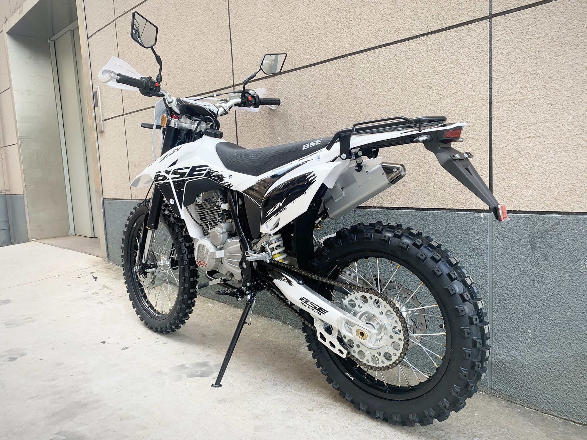 Кроссовый мотоцикл BSE Z3 Black Night 21/18