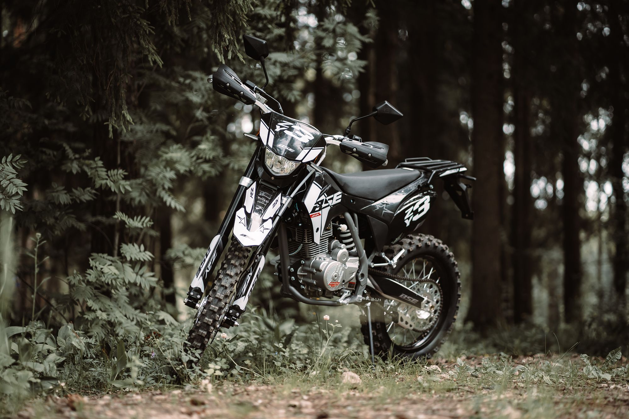 Мотоцикл BSE Z3 Y Black/White Stinger