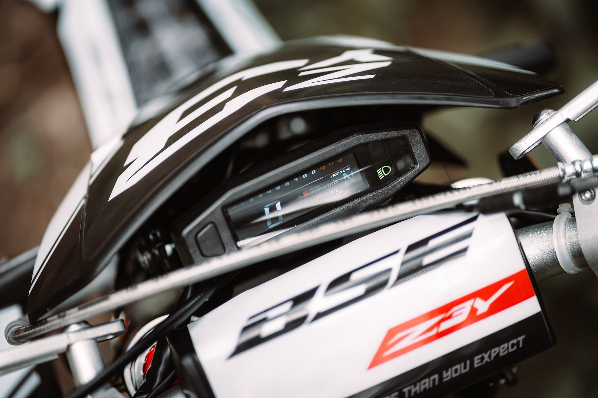 Мотоцикл BSE Z3 Y Black/White Stinger