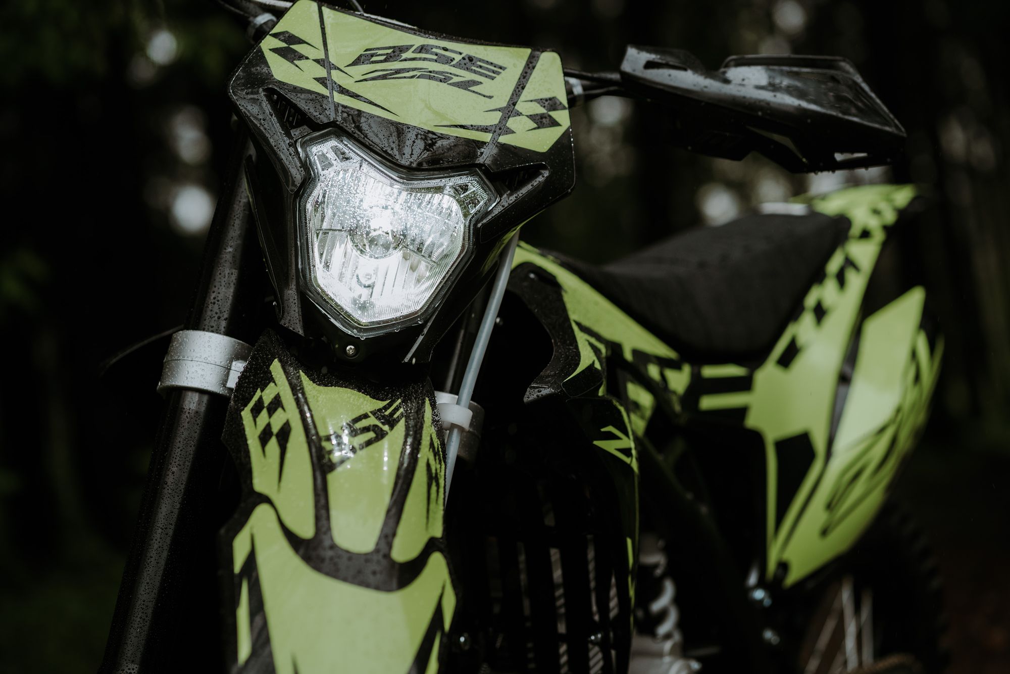 Эндуро / кроссовый мотоцикл BSE Z5 L Yellow Black