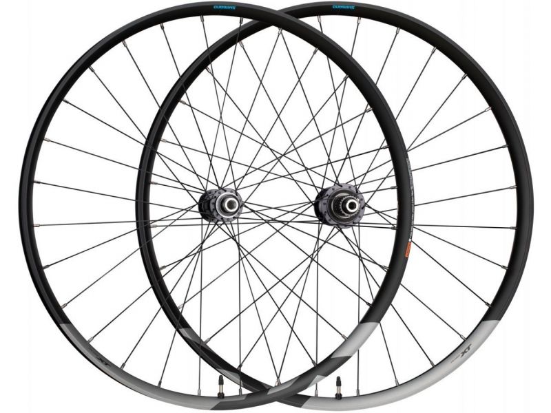 Колесо переднее Shimano R501, 28", клинчер, плоские спицы,  с ободной лентой, черный