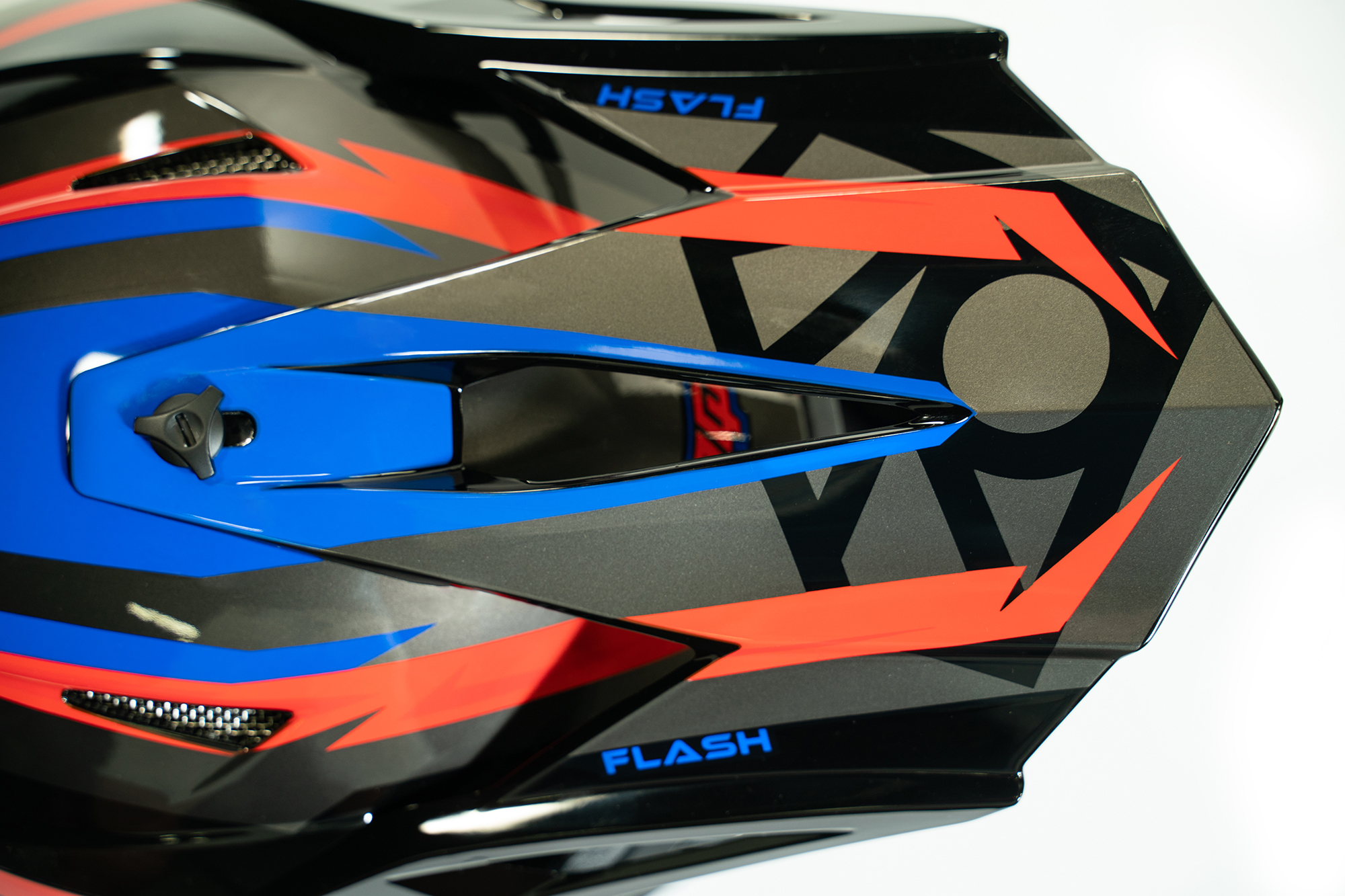 Мотошлем Roqvi модель FLASH