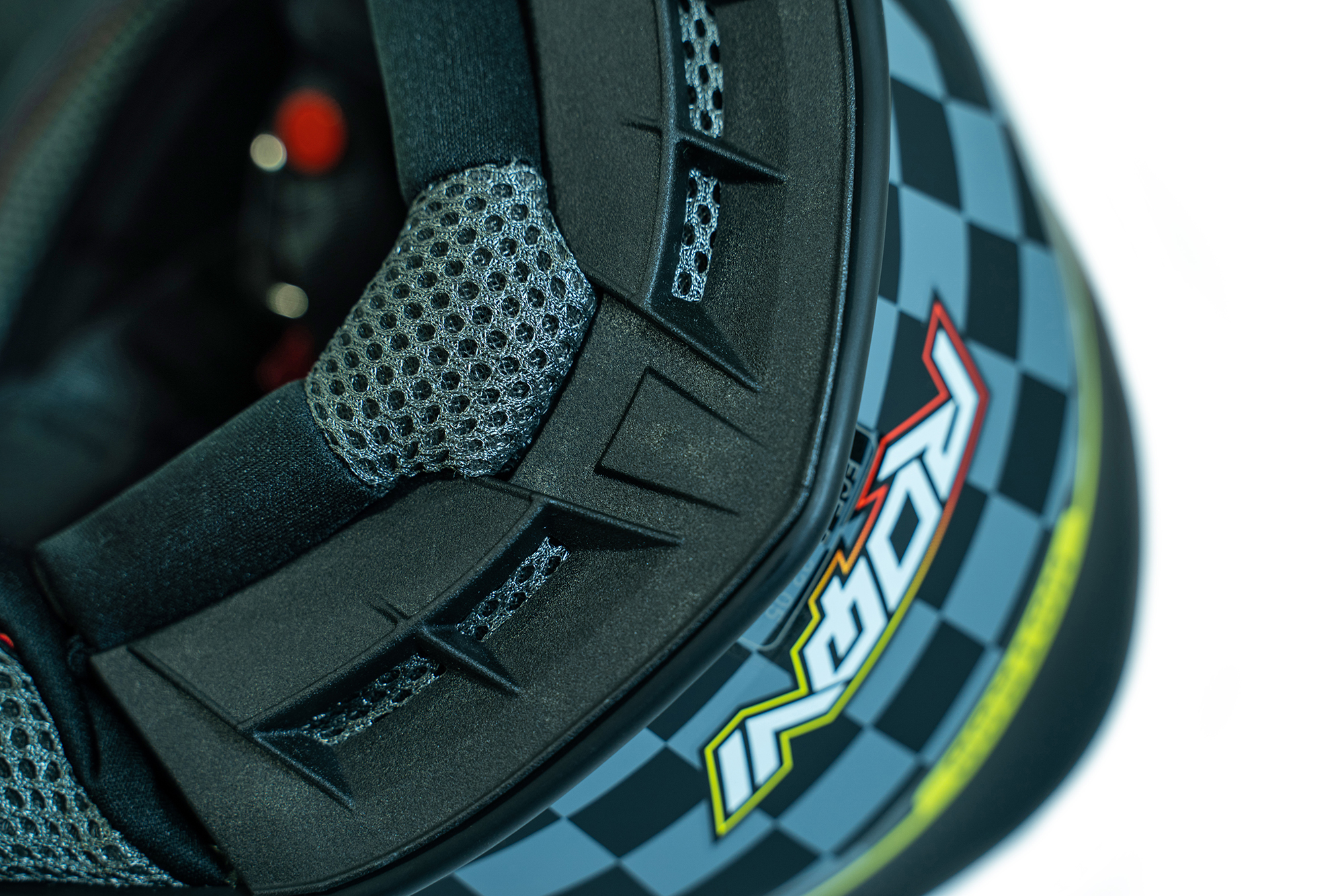 Мотошлем Roqvi модель TWISTER