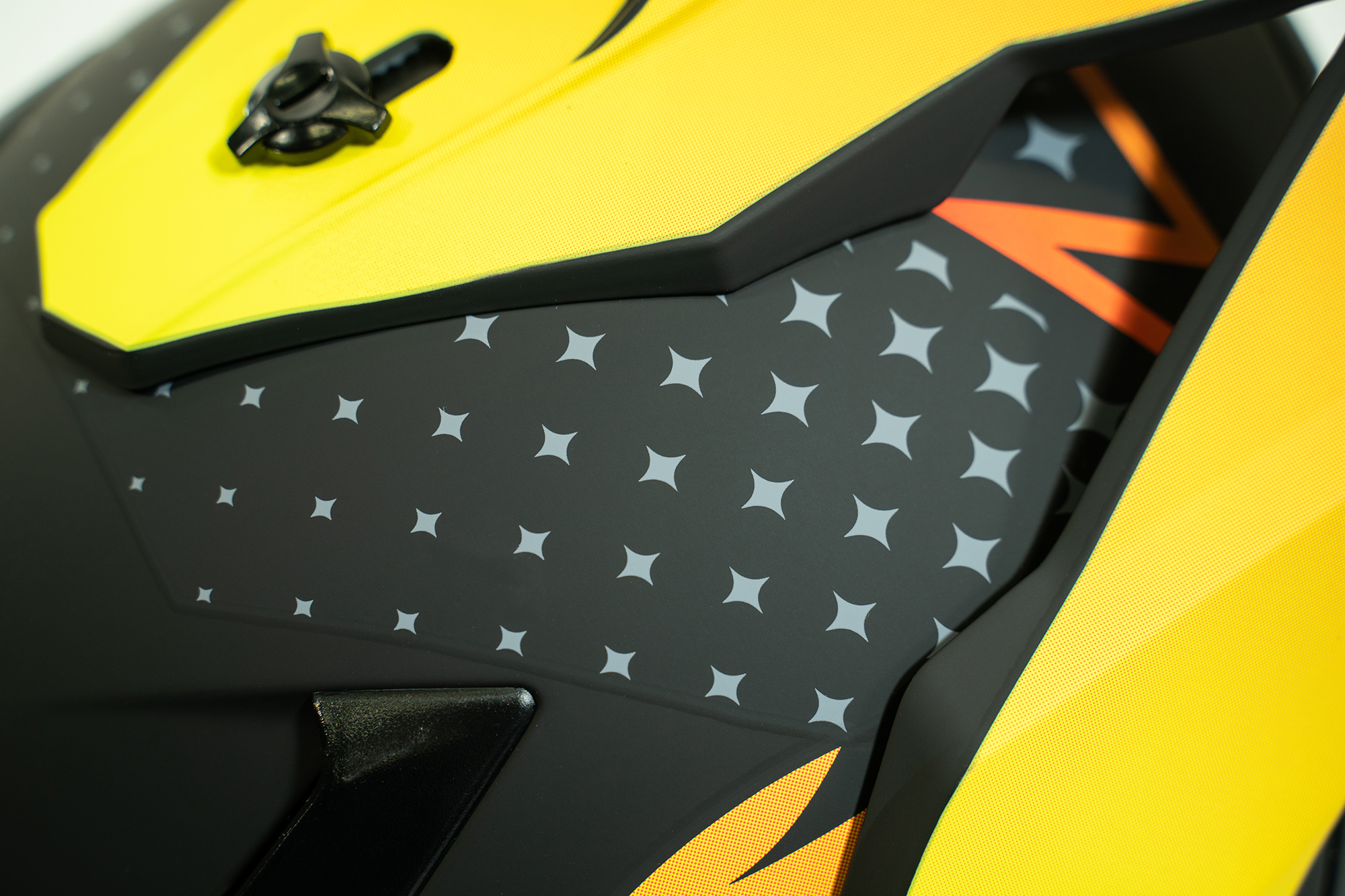 Мотошлем Roqvi модель FLAME