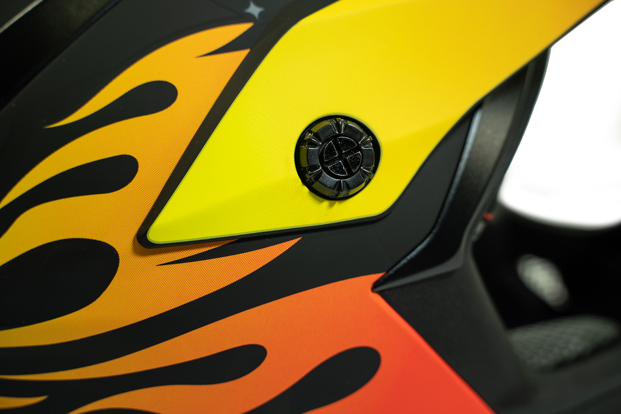 Мотошлем Roqvi модель FLAME