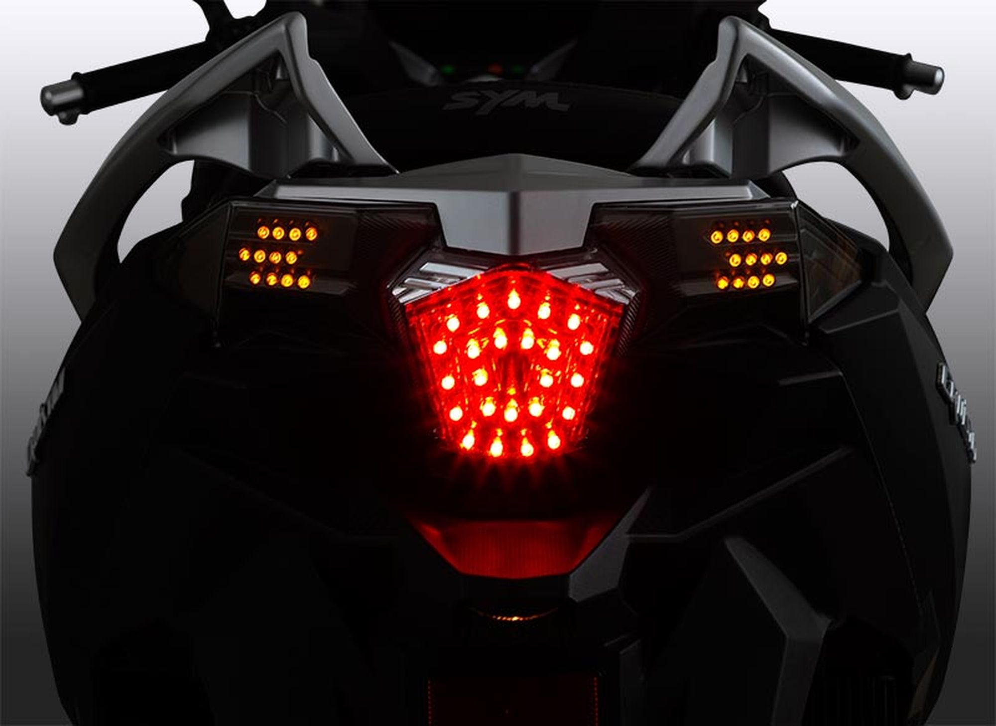 Максискутер SYM CRUiSYM a 300 матовый черный