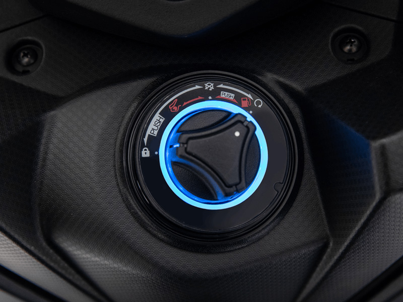 Максискутер SYM CRUiSYM 300 черный