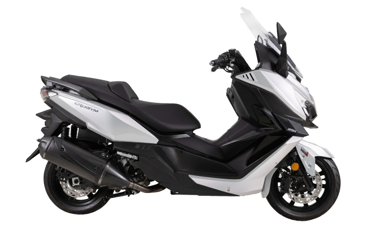 Максискутер SYM CRUiSYM 300 белый