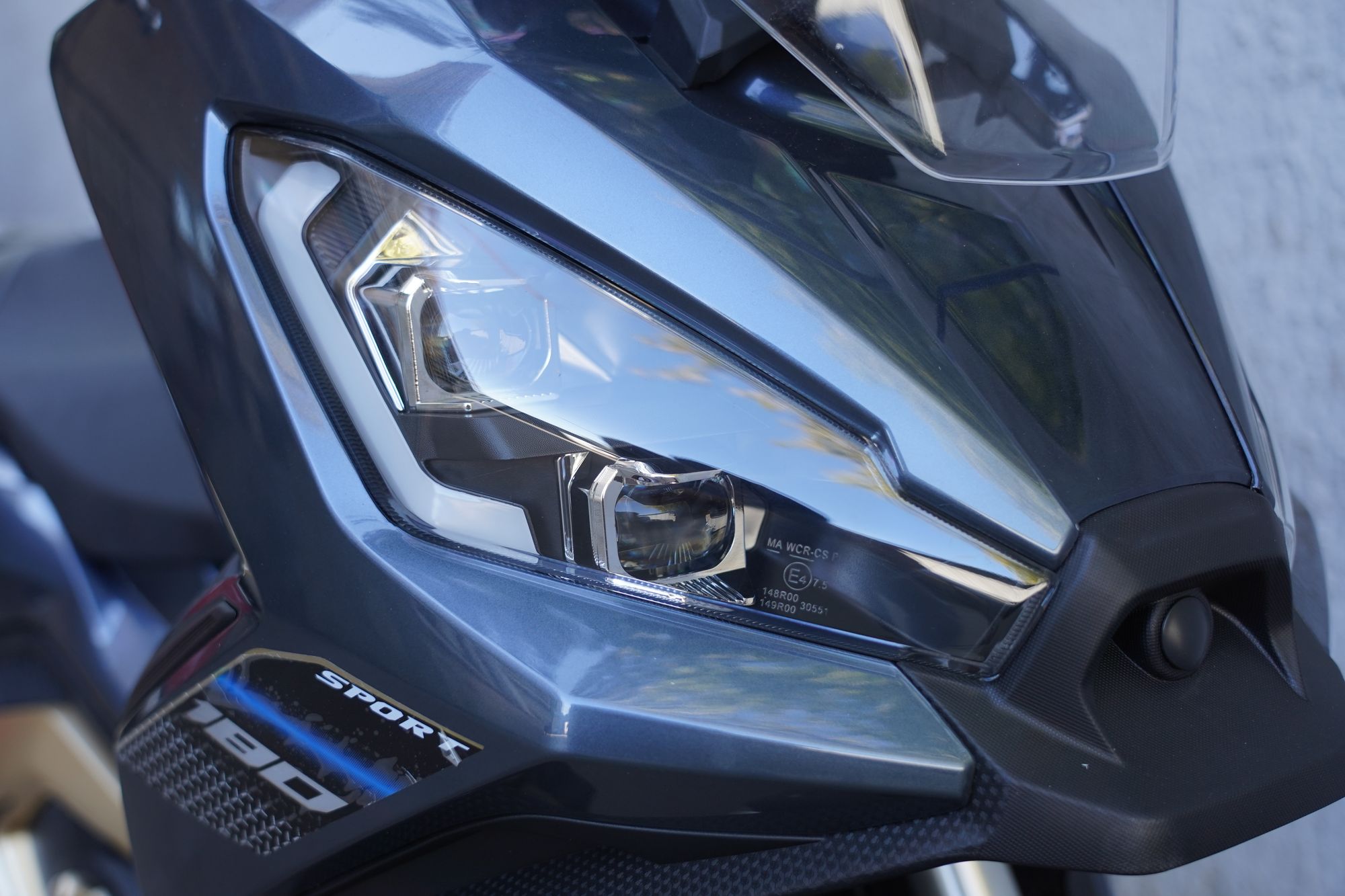 Скутер Motosuper Adviser 180 Light Grey (темно серый)