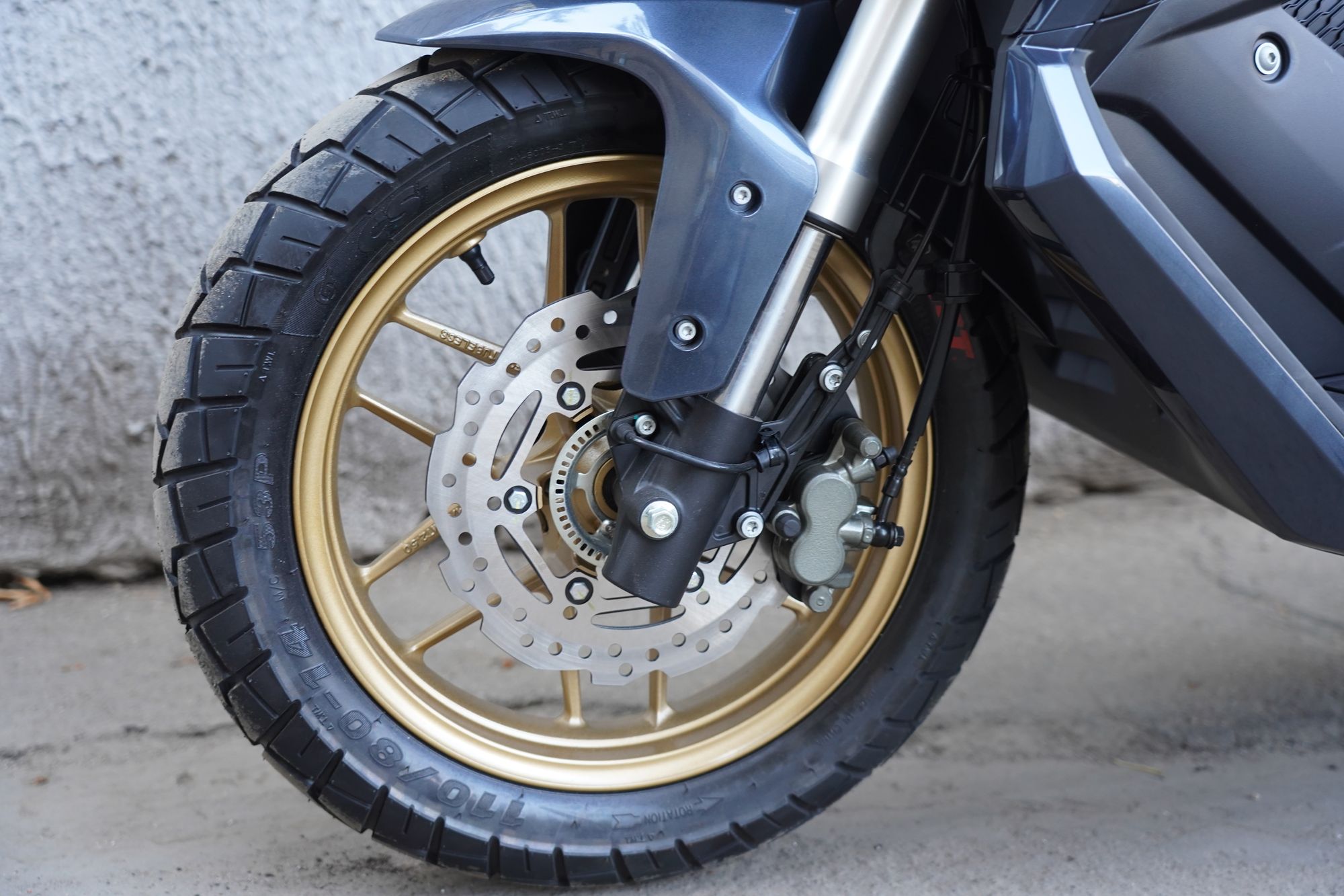 Скутер Motosuper Adviser 180 Light Grey (темно серый)