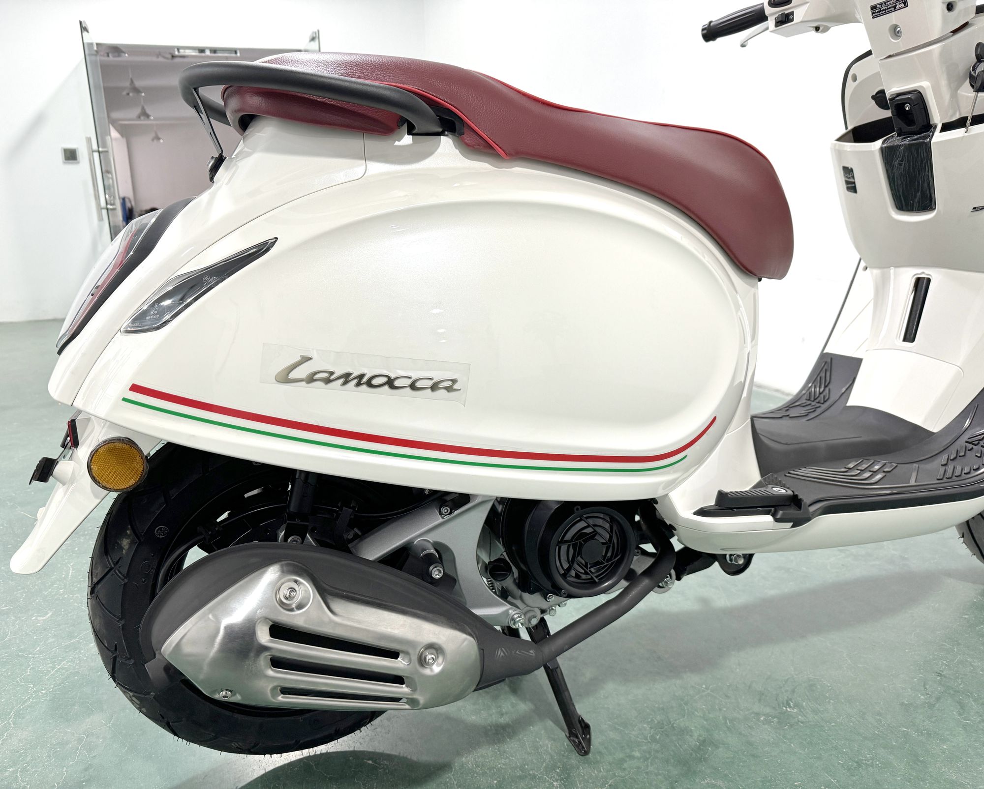Скутер Motosuper Lamocca White (белый)